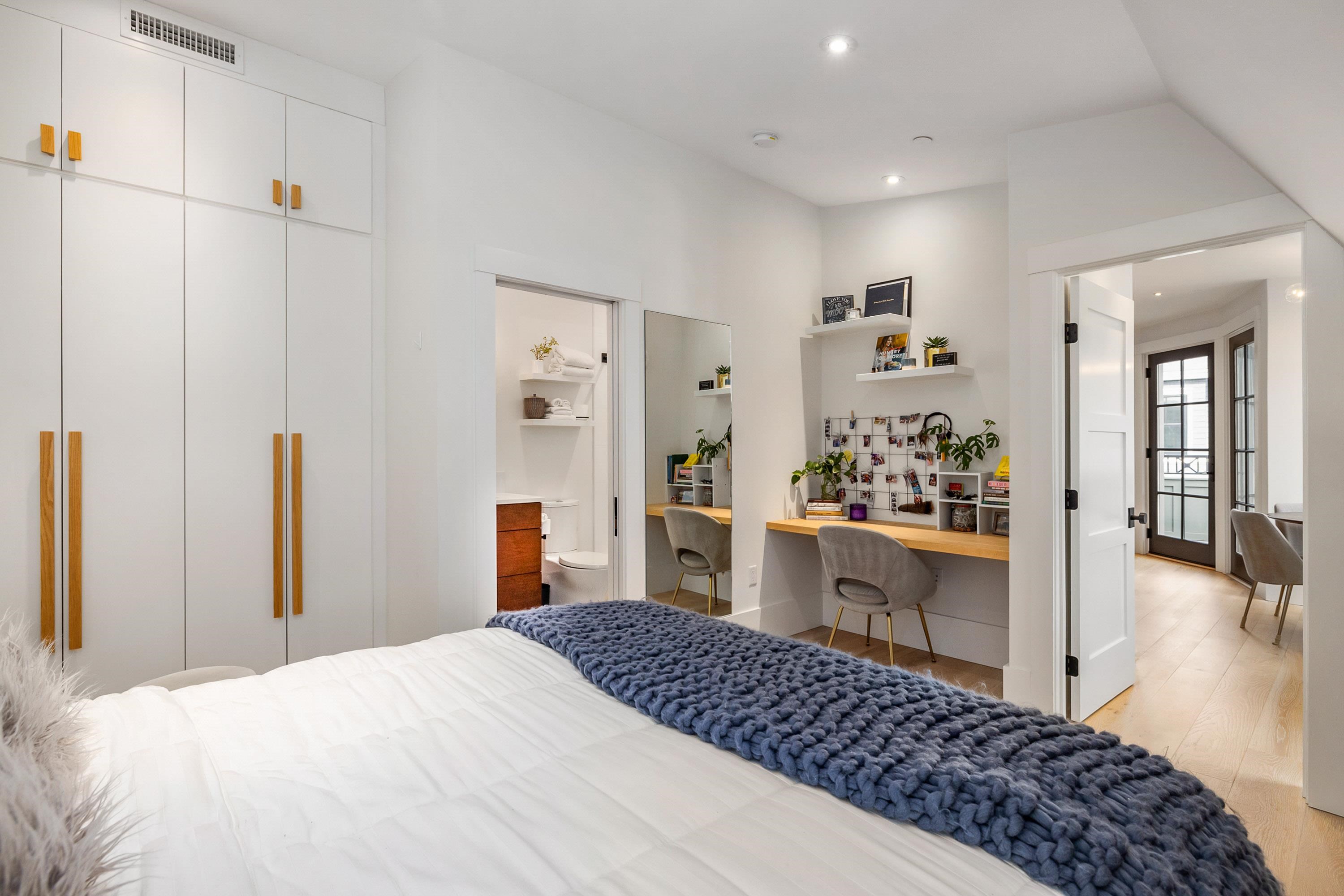 25 Maplewood Avenue Unit: 403