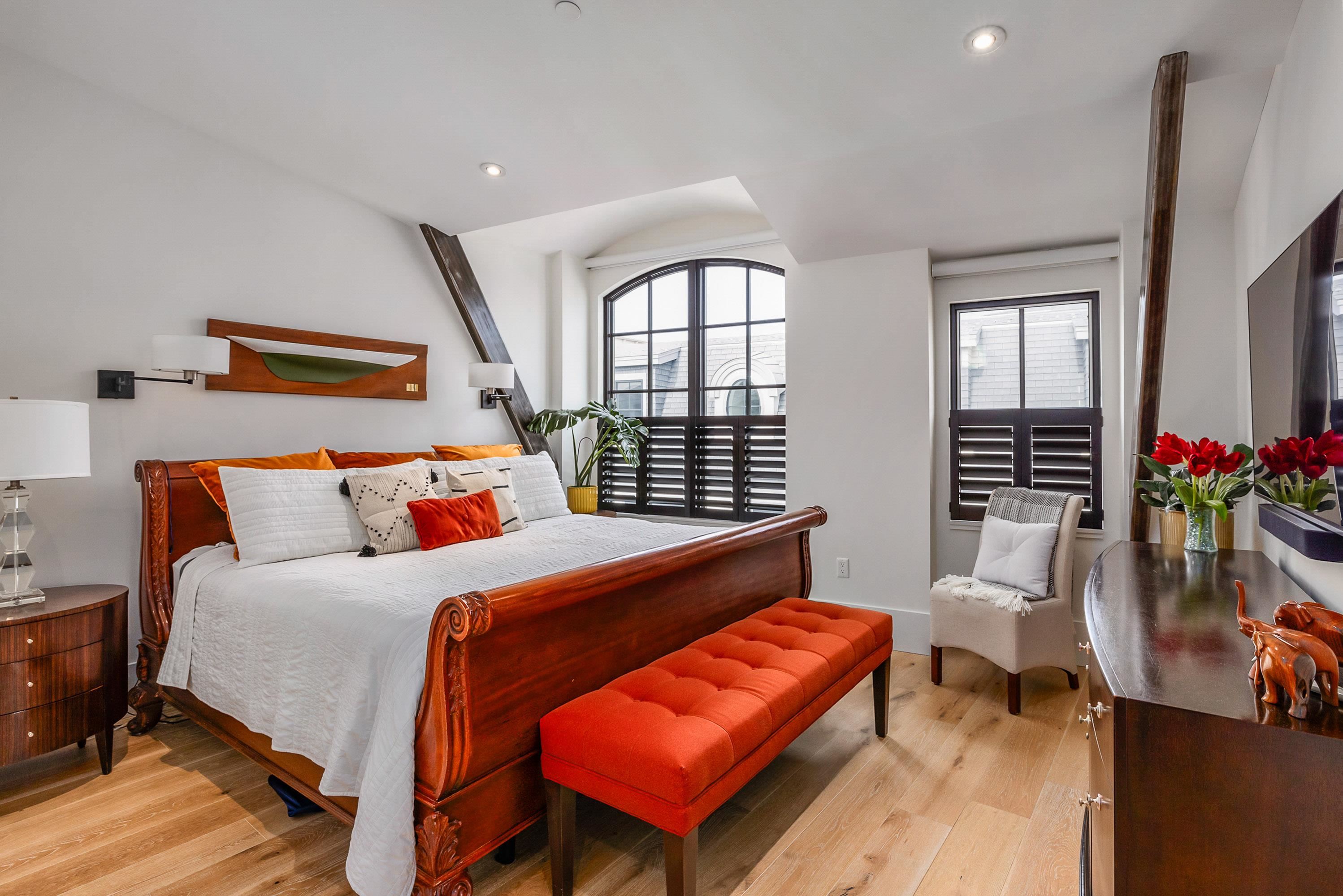 25 Maplewood Avenue Unit: 403