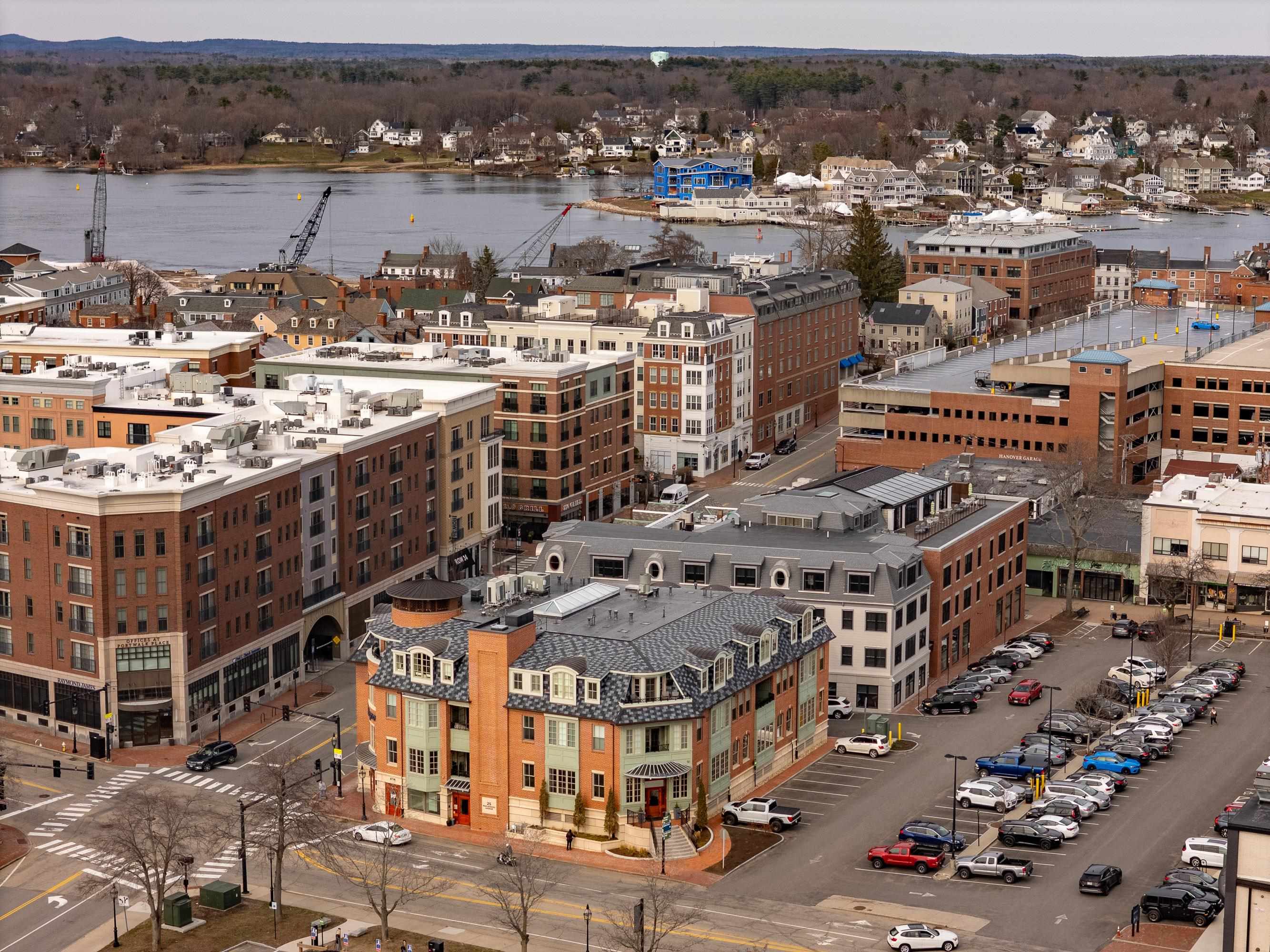 25 Maplewood Avenue Unit: 403