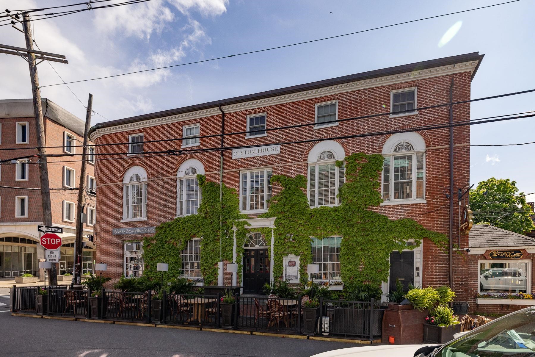 73 Daniel Street Unit: 4