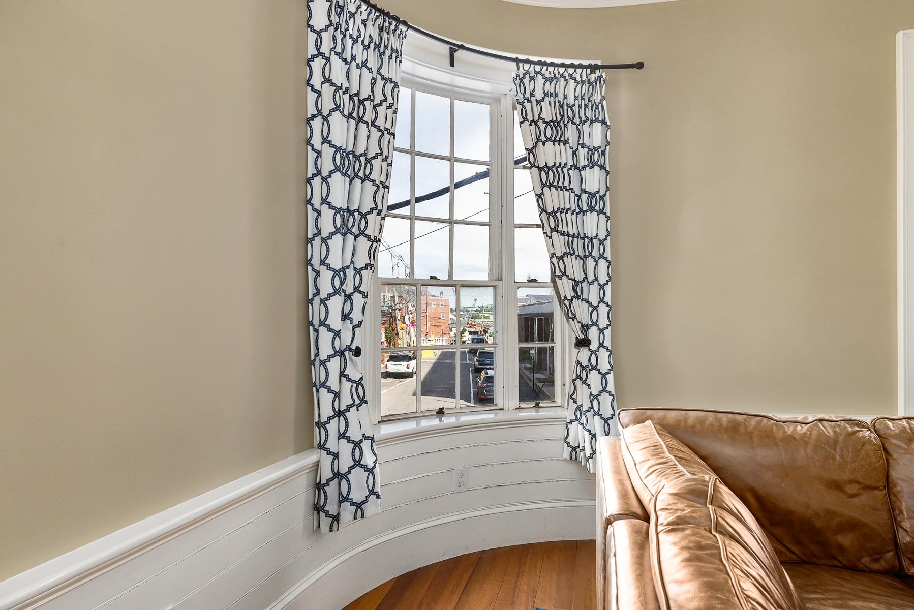 73 Daniel Street Unit: 4