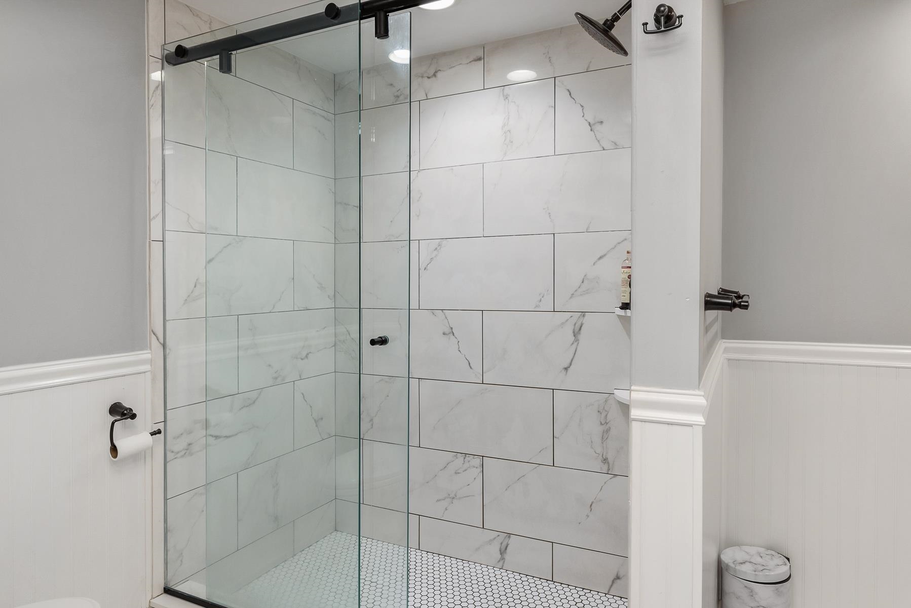 73 Daniel Street Unit: 4