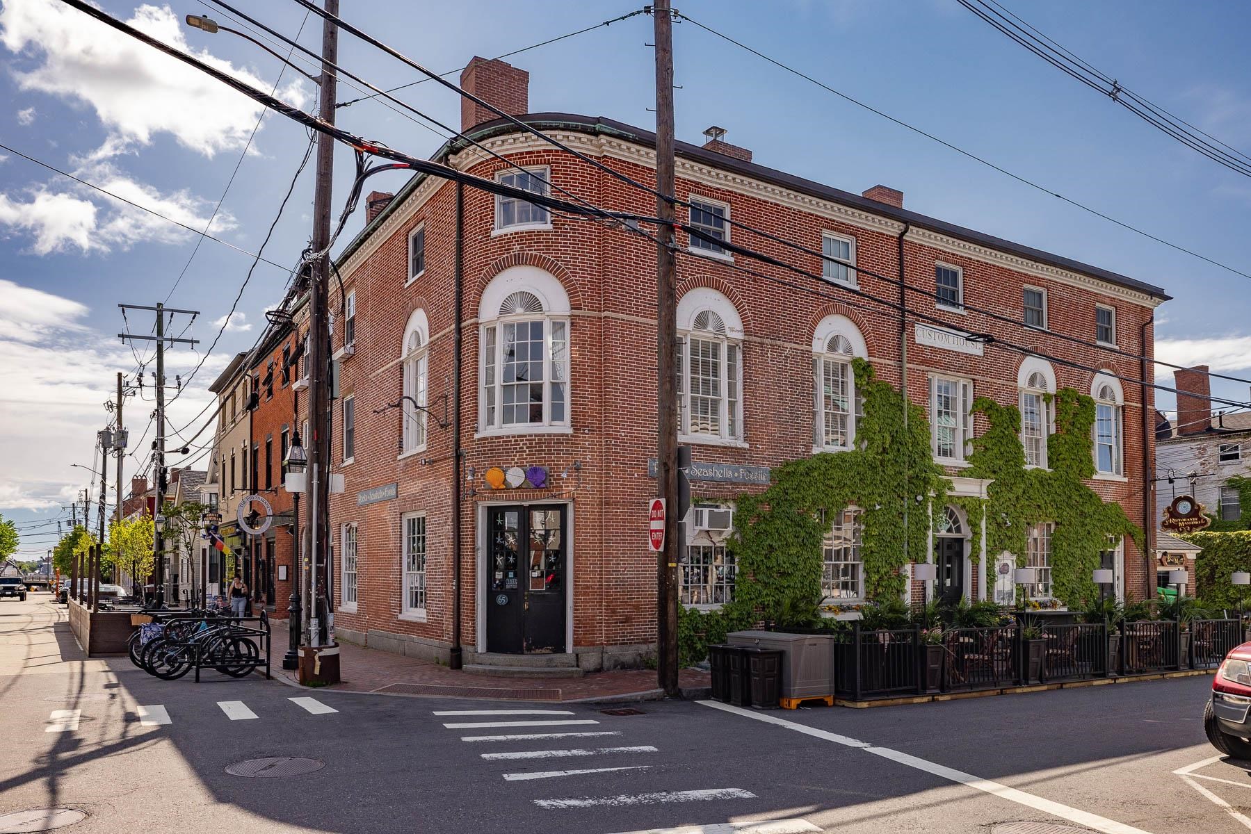 73 Daniel Street Unit: 4