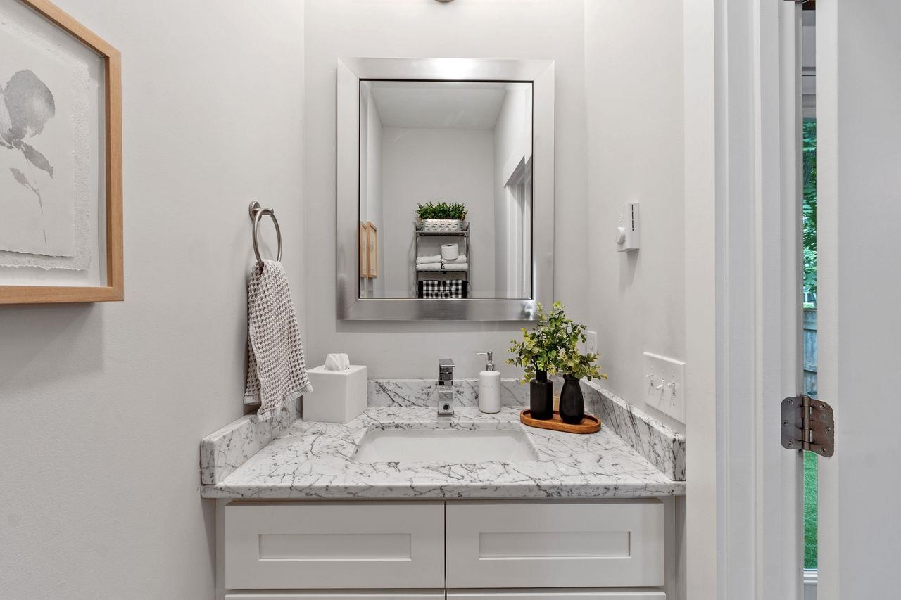 88 Silver Street Unit: 3