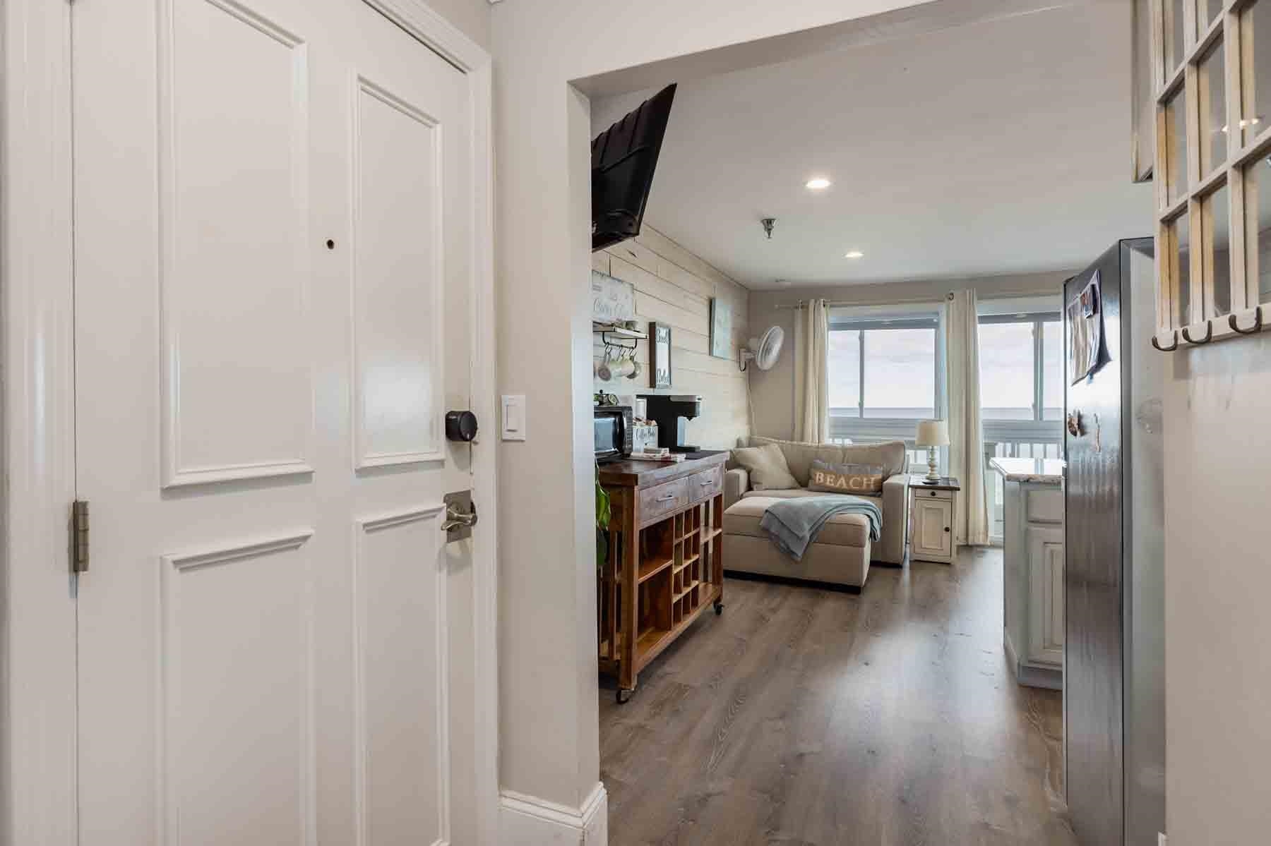 19 Atlantic Avenue Unit: 21