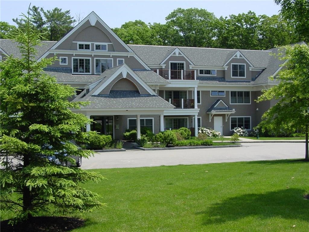 100 Shepards Cove Road Unit: G-305