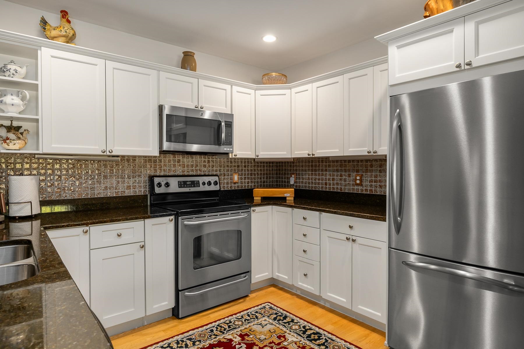 100 Shepards Cove Road Unit: F204