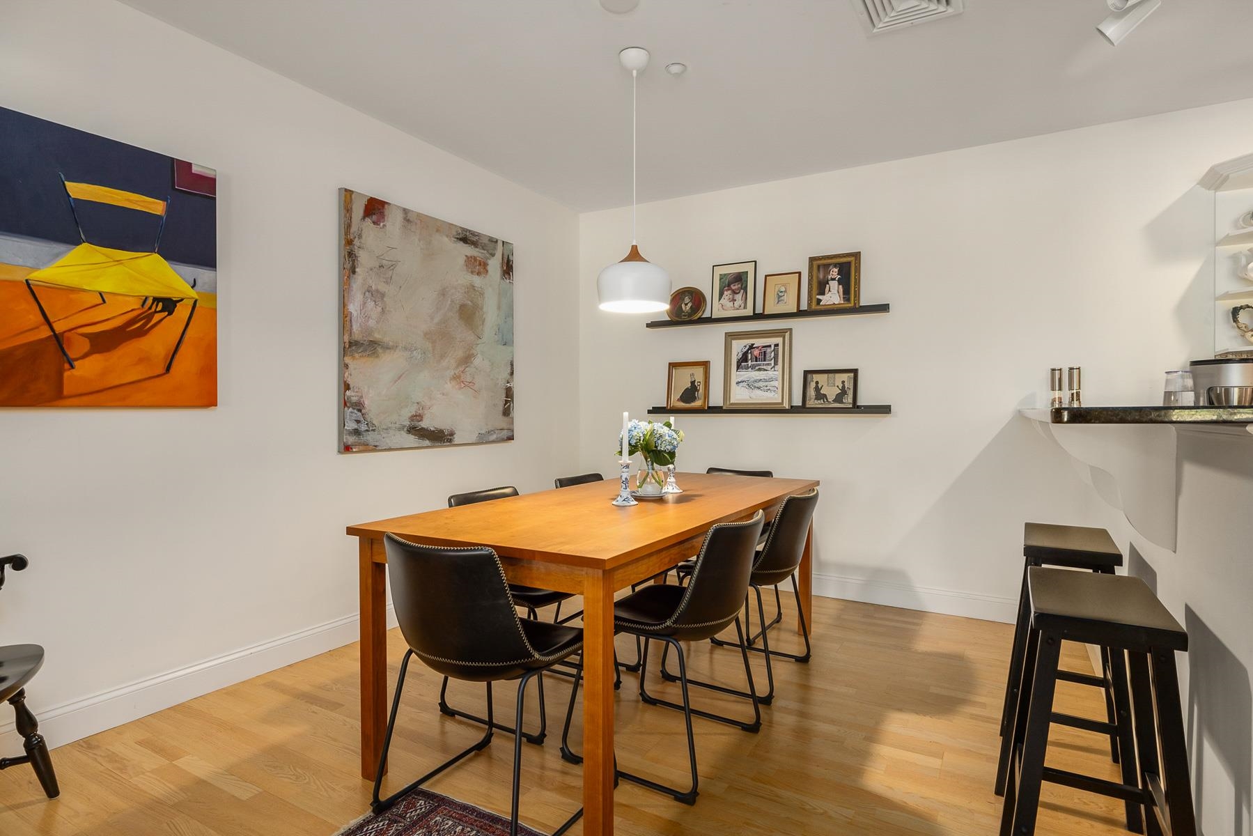 100 Shepards Cove Road Unit: F204