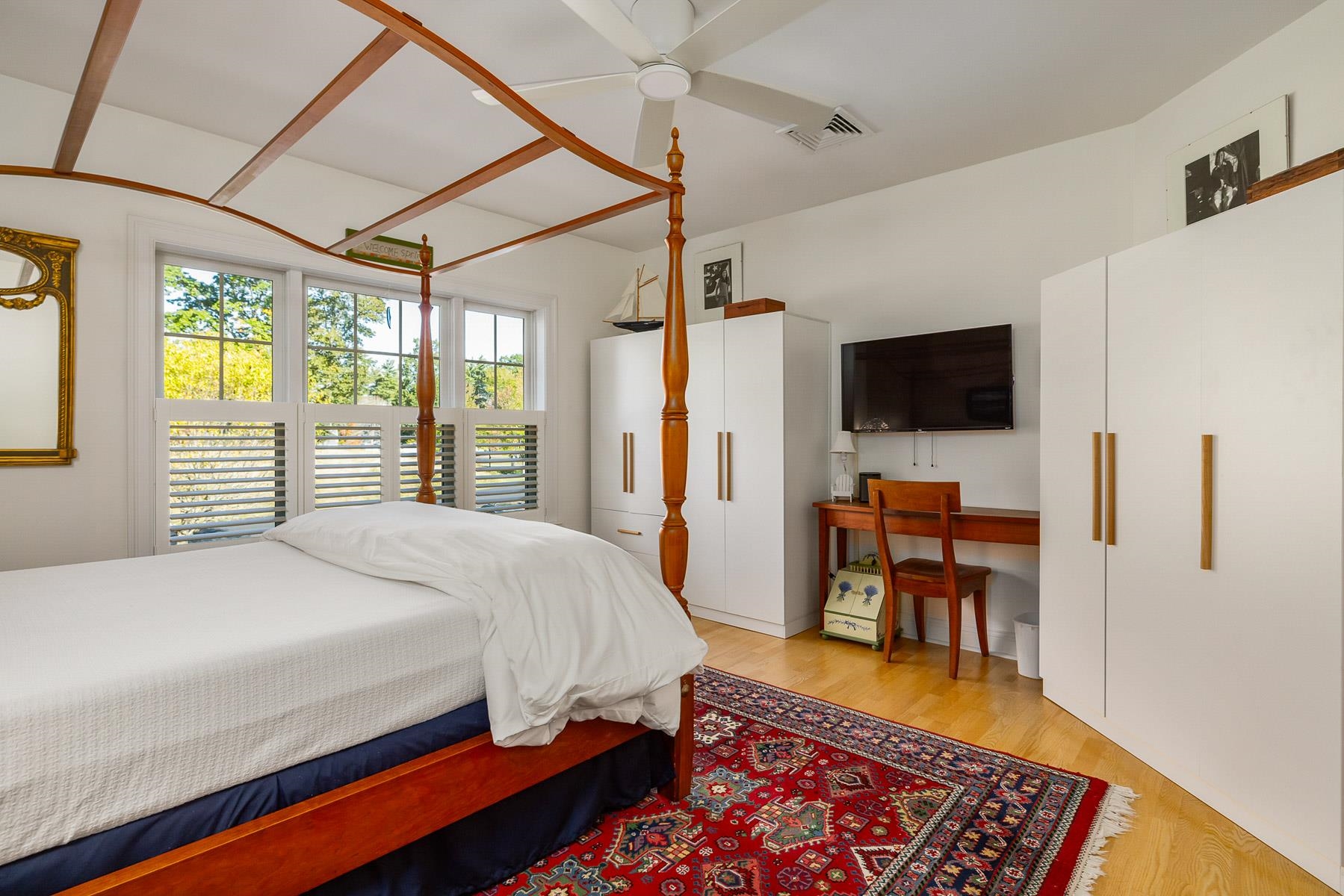 100 Shepards Cove Road Unit: F204