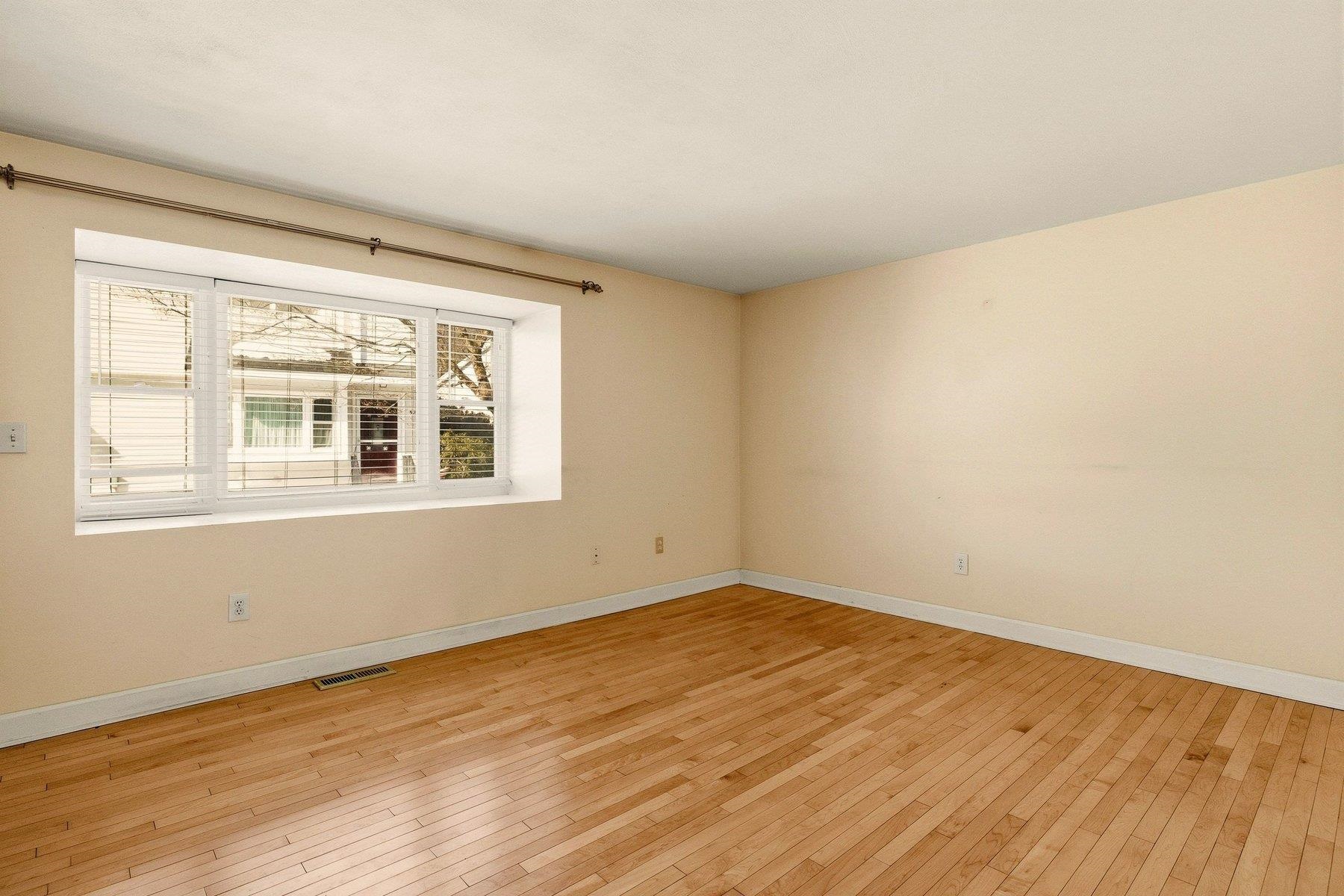 777 Middle Road Unit: 32