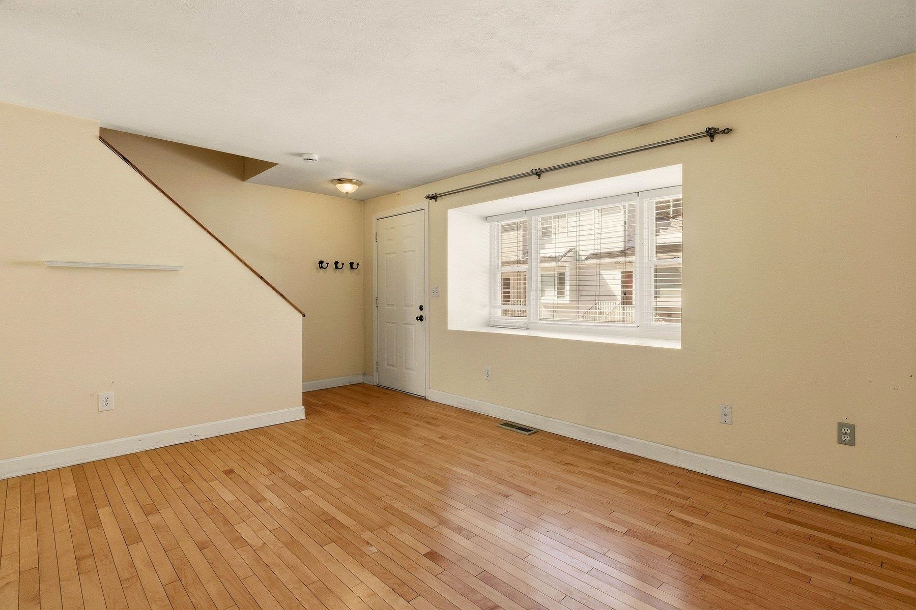 777 Middle Road Unit: 32