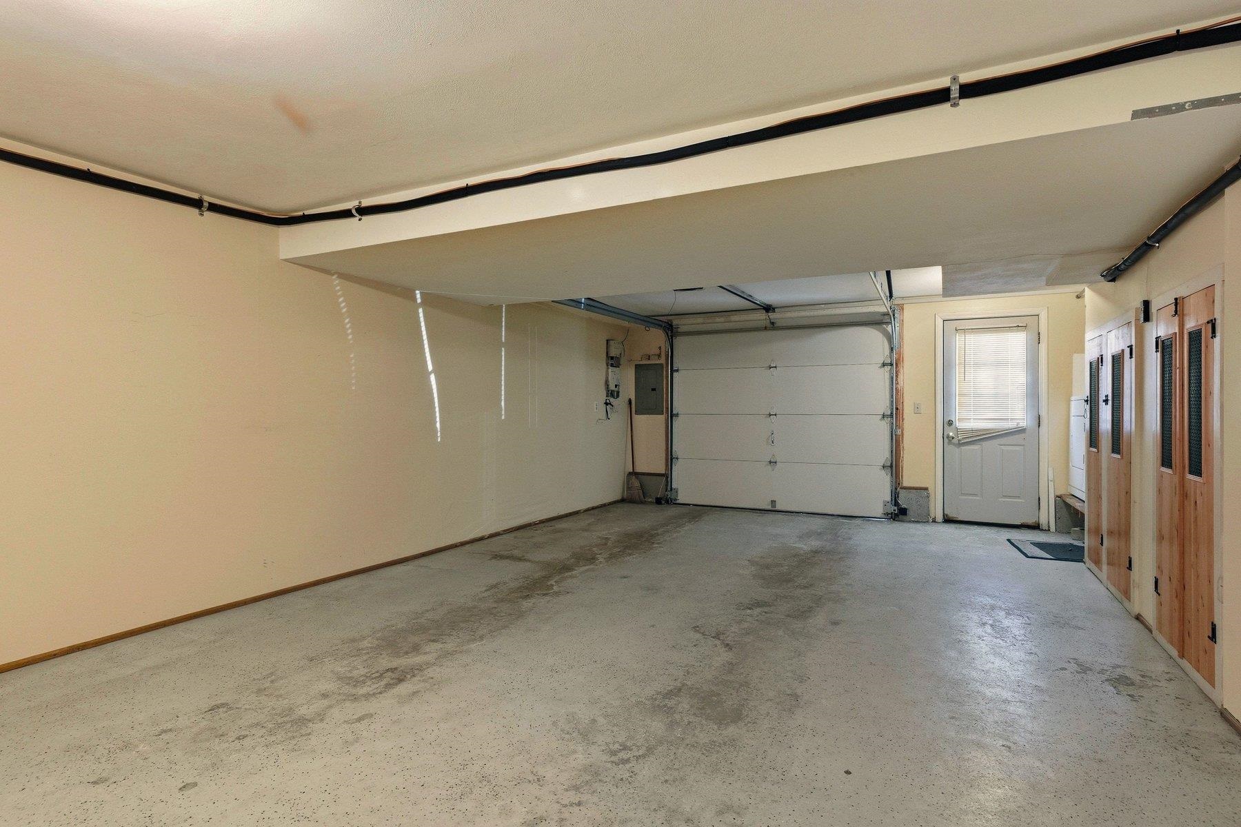 777 Middle Road Unit: 32