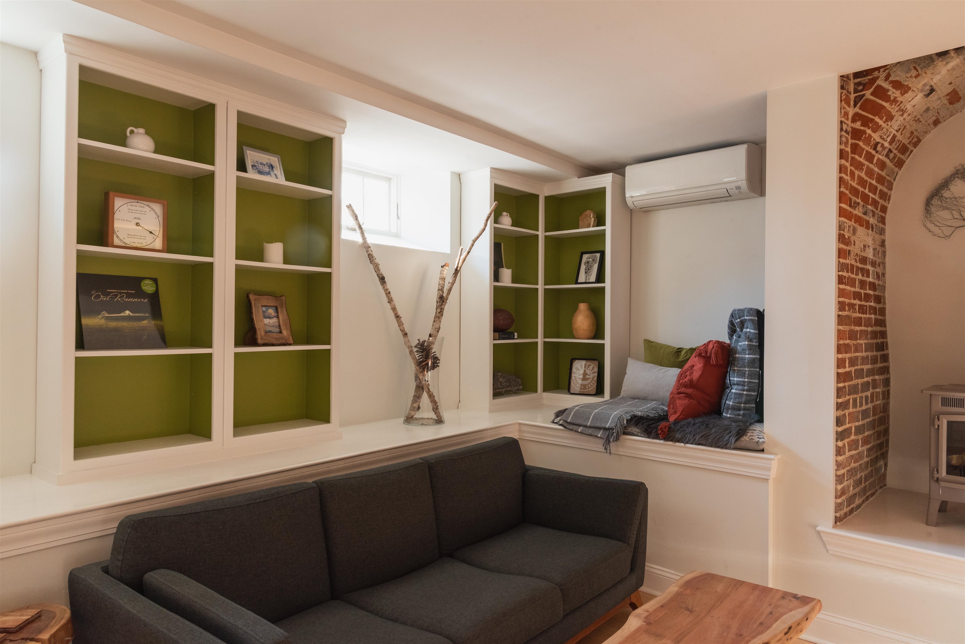 159 State Street Unit: 1B