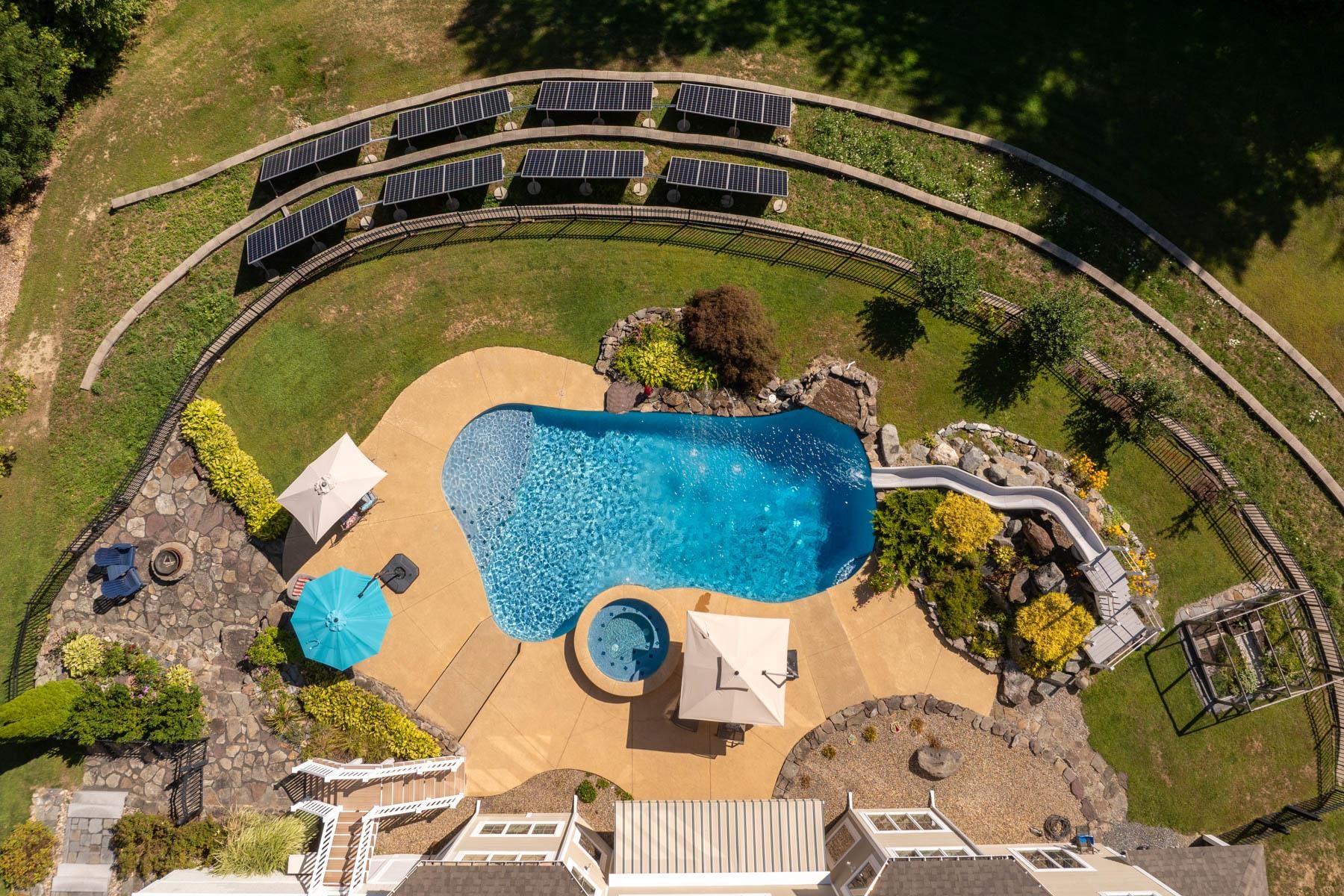 7 FANCY HILL