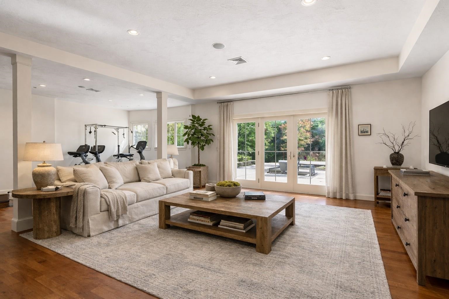 7 FANCY HILL