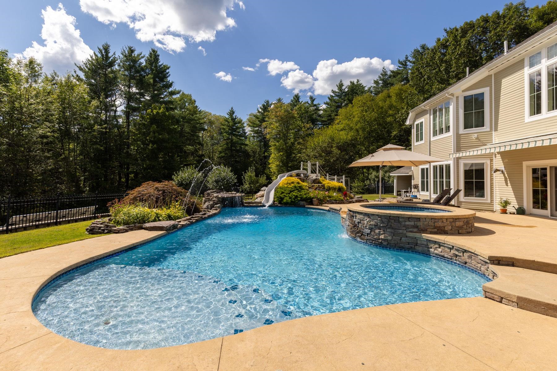 7 FANCY HILL