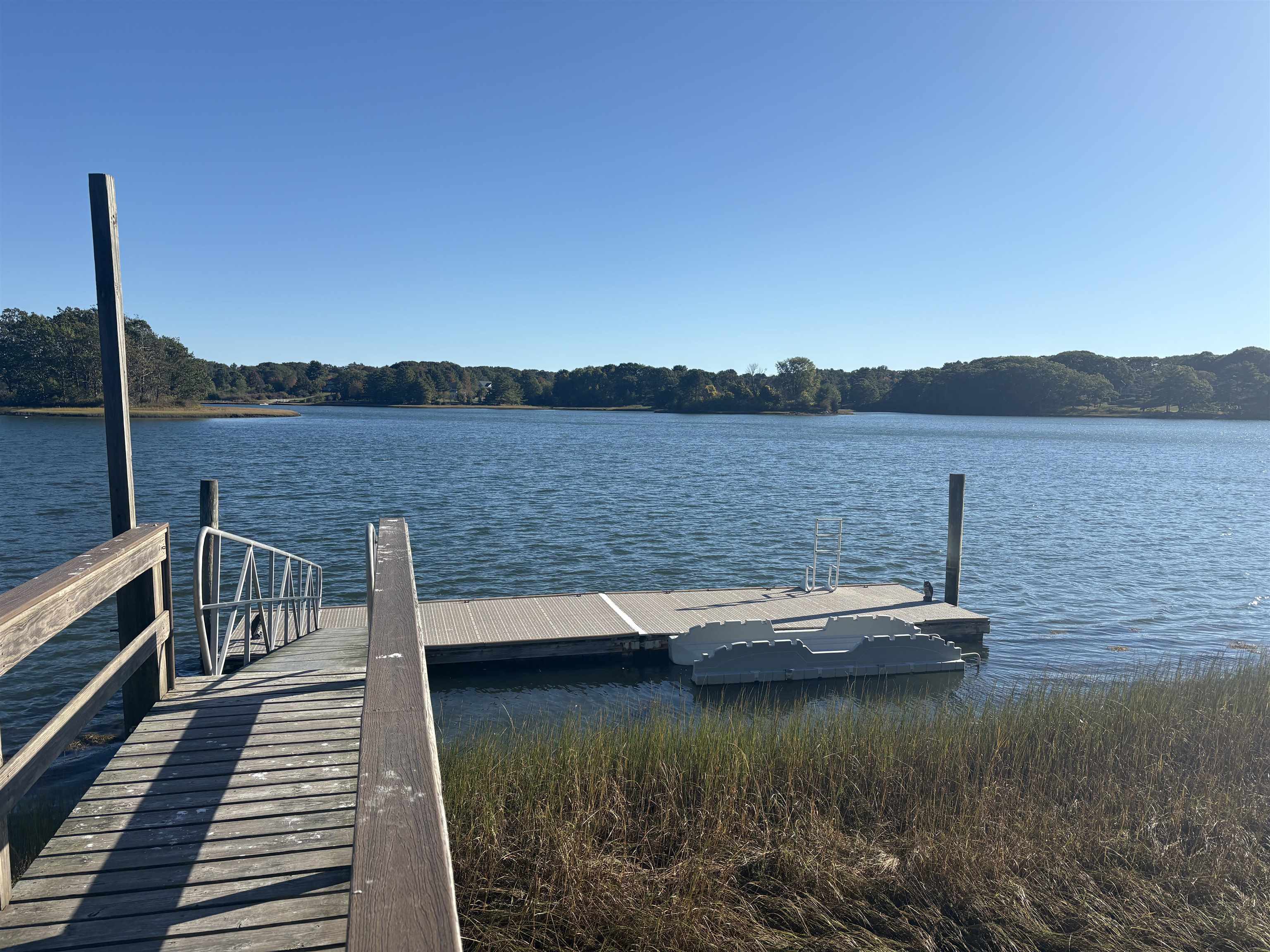 100 Shepards Cove Road Unit: F204