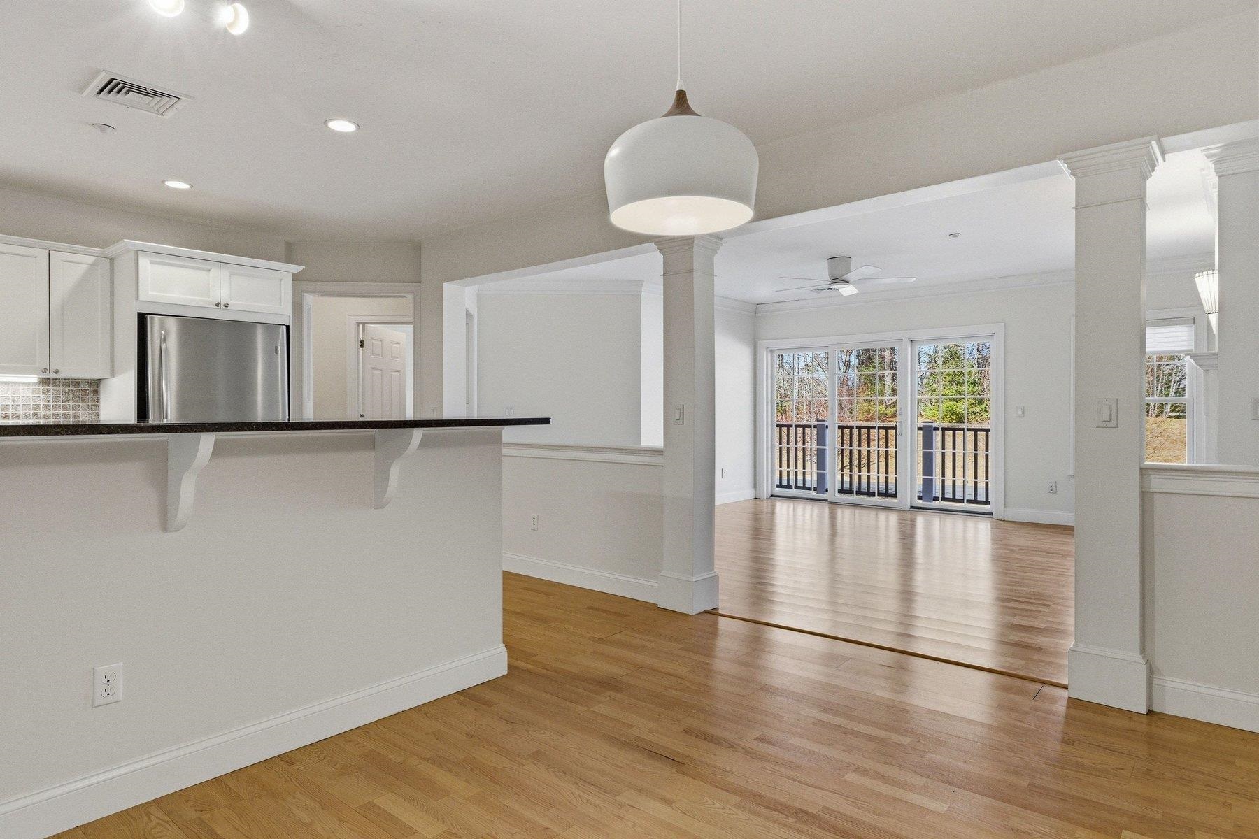 100 Shepards Cove Road Unit: F204