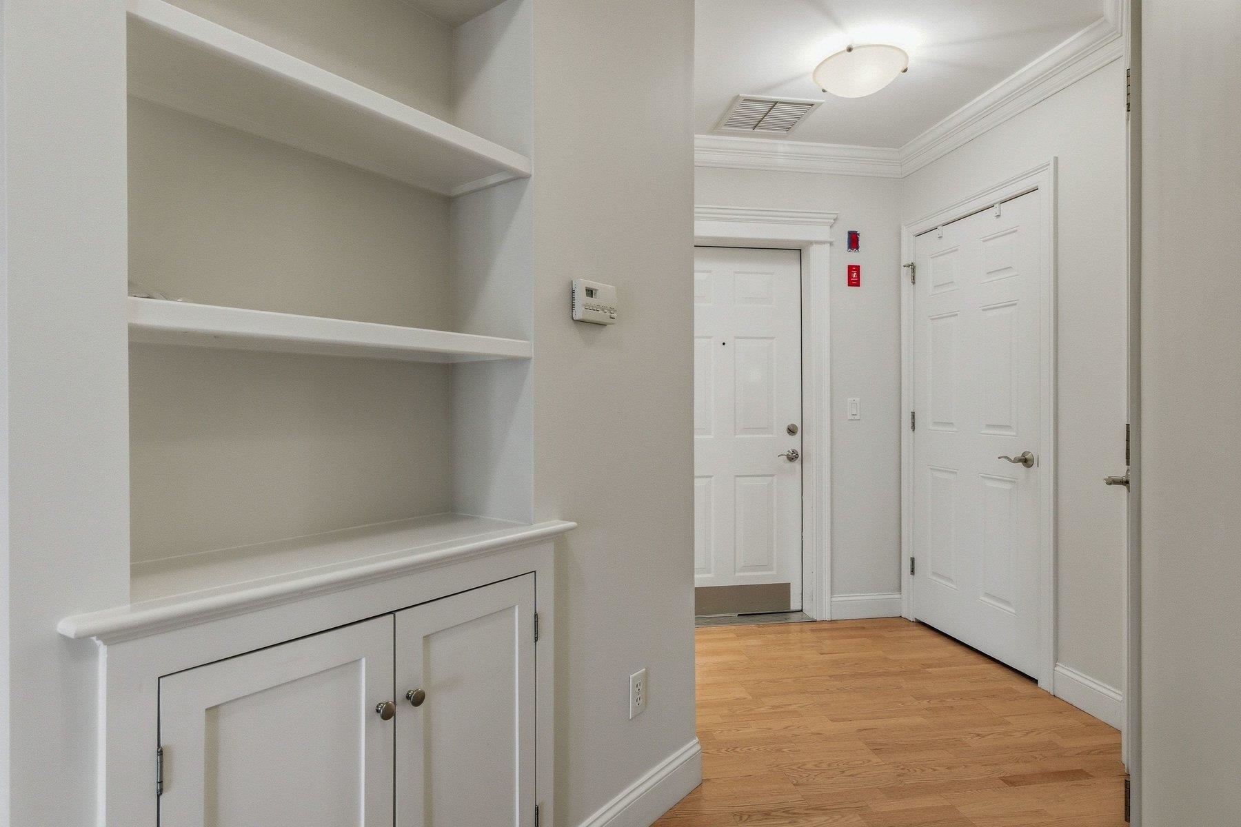 100 Shepards Cove Road Unit: F204