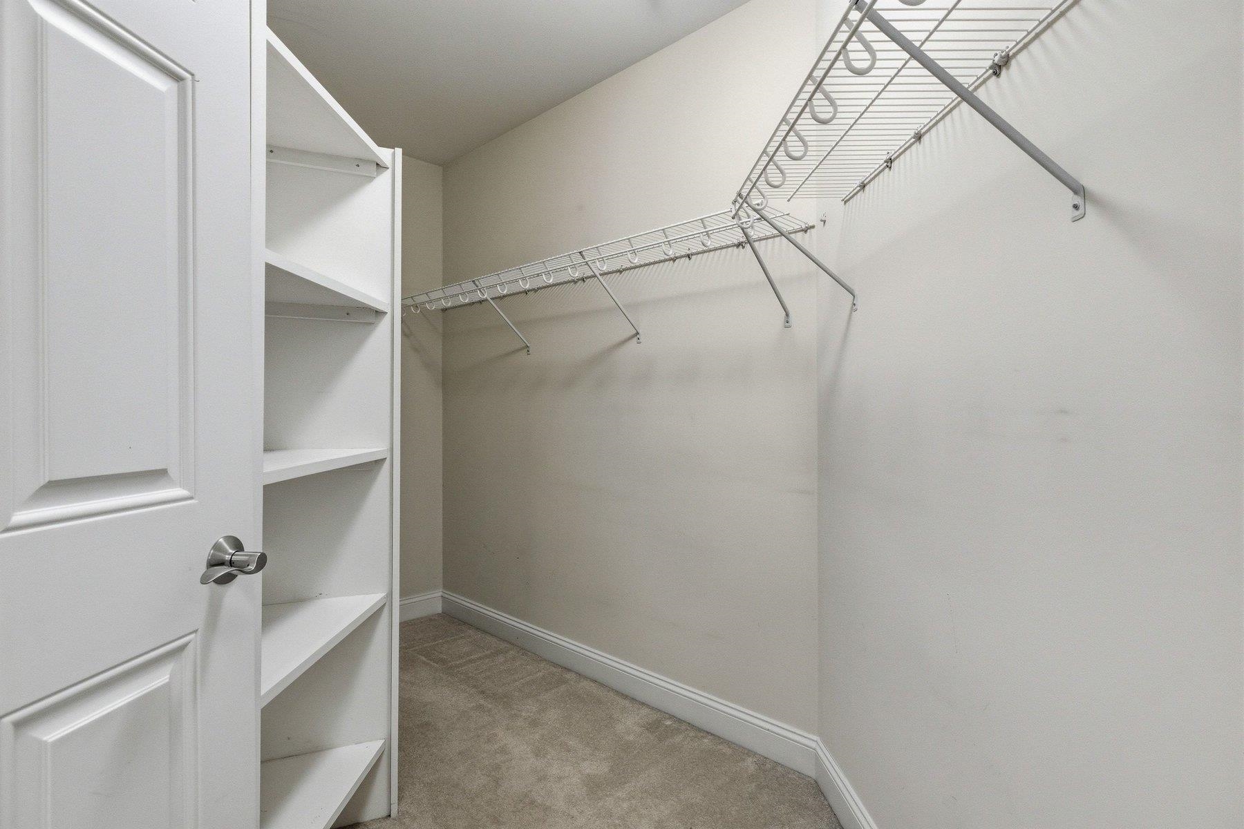 100 Shepards Cove Road Unit: F204