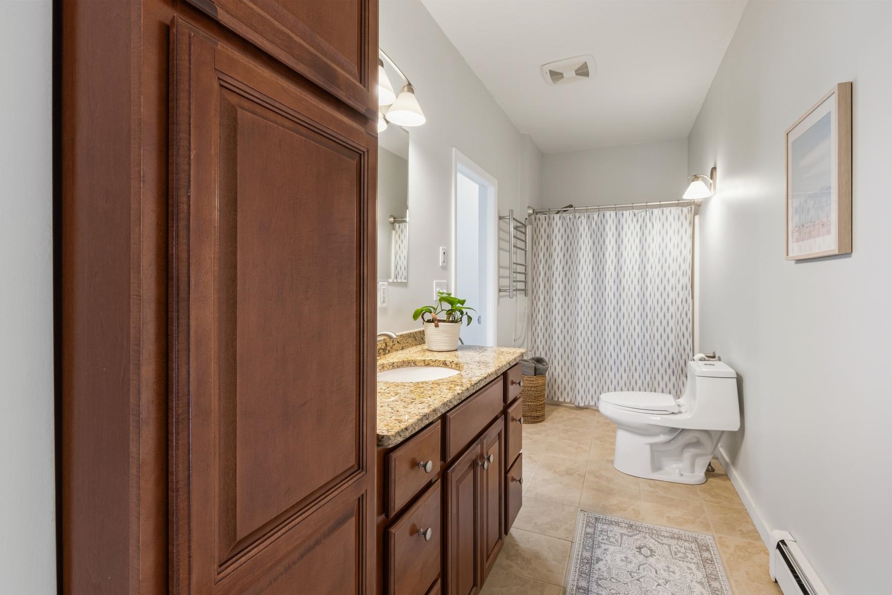 159 Woodbury Avenue Unit: 2