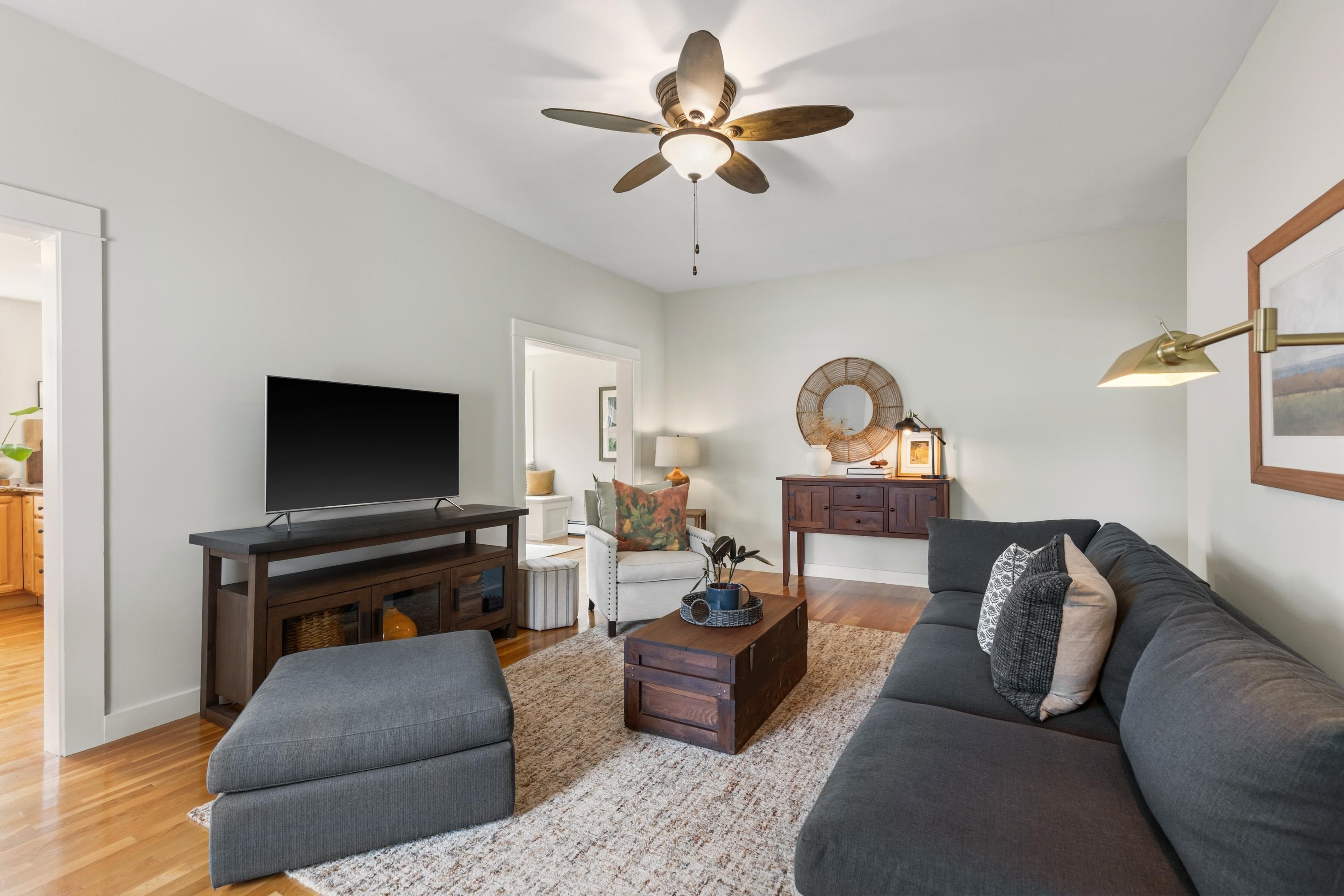 159 Woodbury Avenue Unit: 2