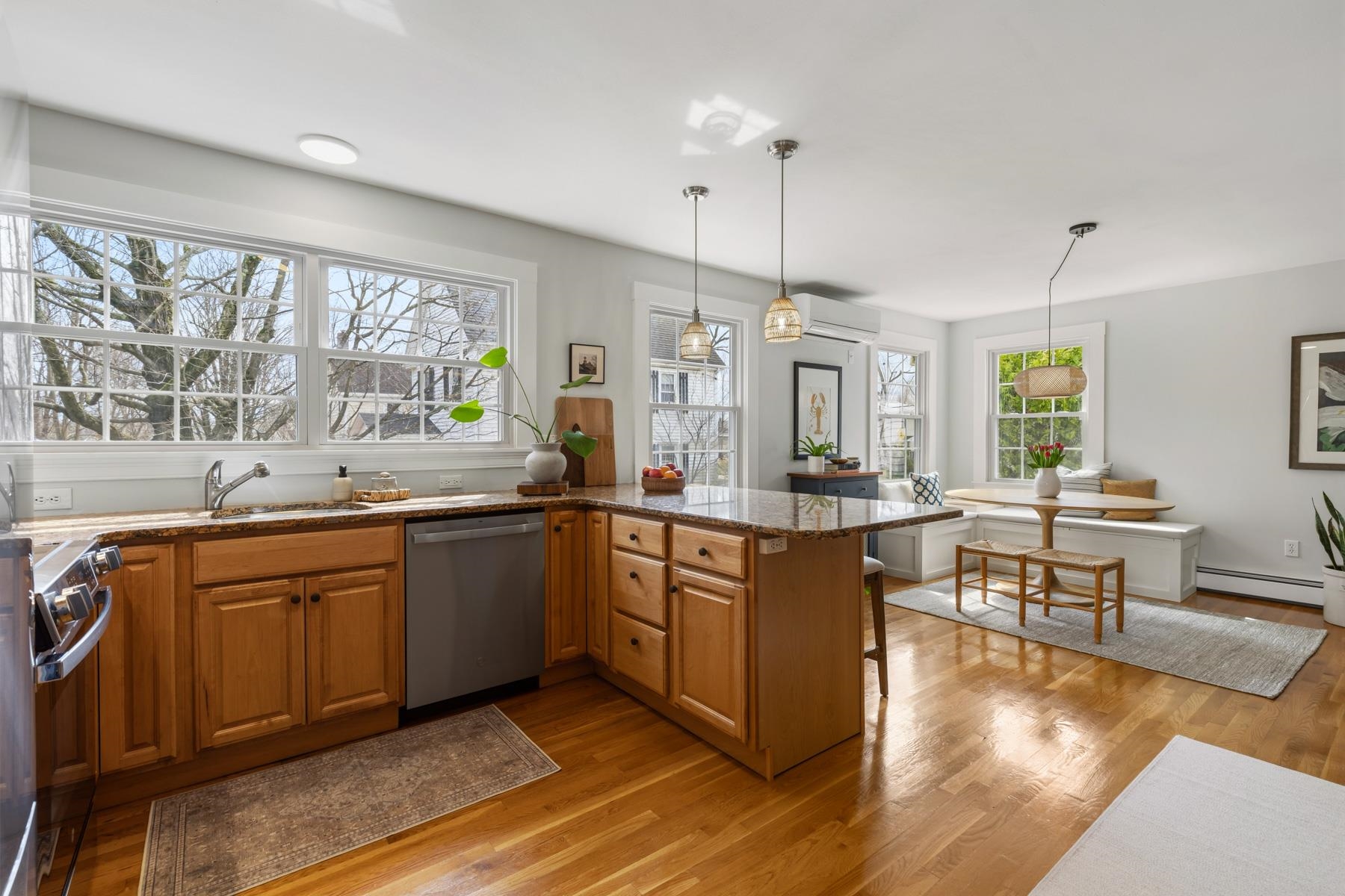 159 Woodbury Avenue Unit: 2