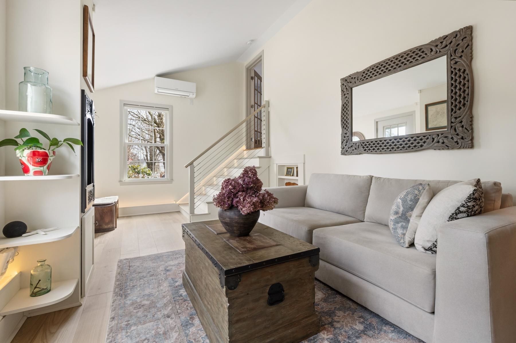 159 Woodbury Avenue Unit: 2