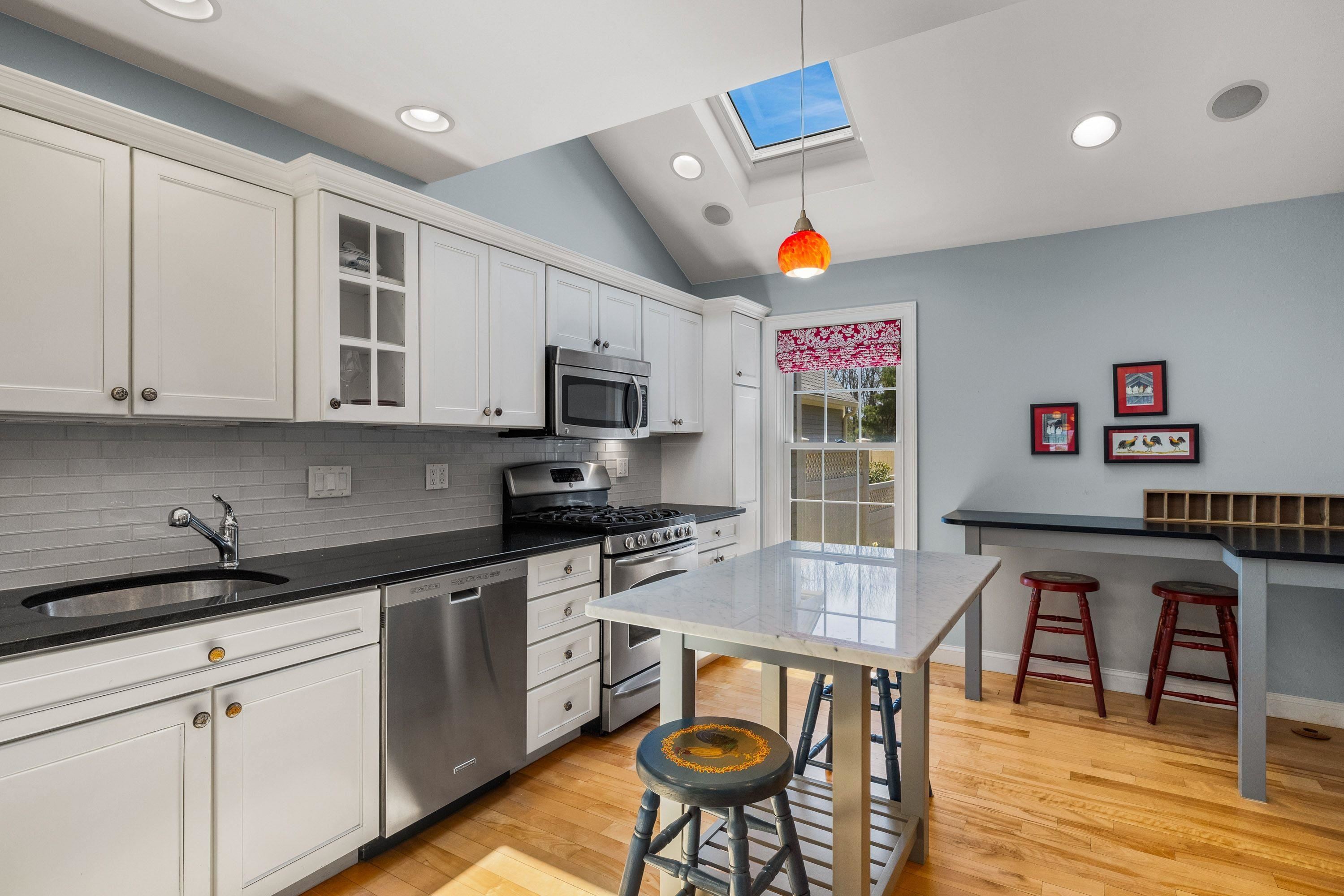 579 Sagamore Avenue Unit: 29