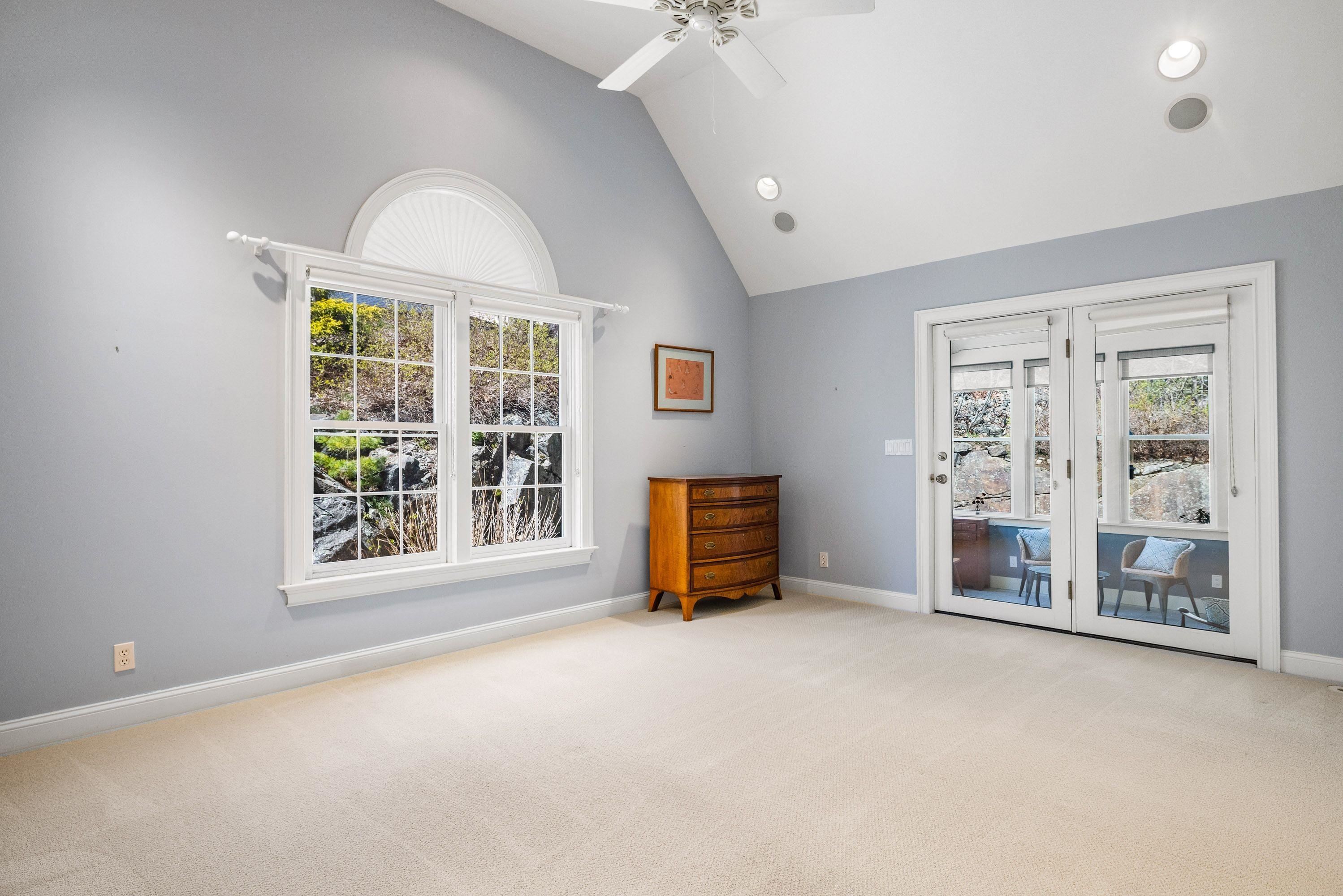 579 Sagamore Avenue Unit: 29