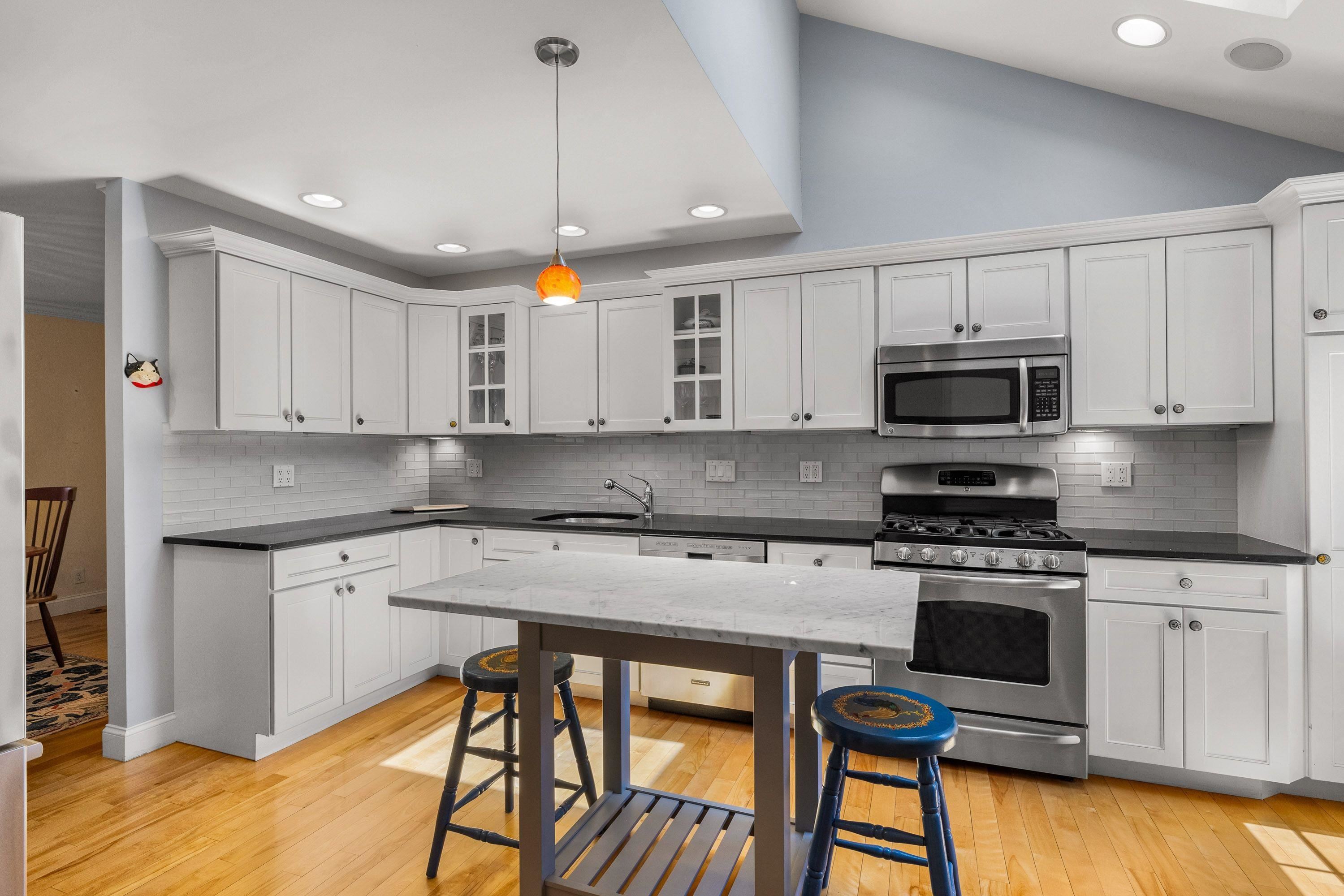 579 Sagamore Avenue Unit: 29