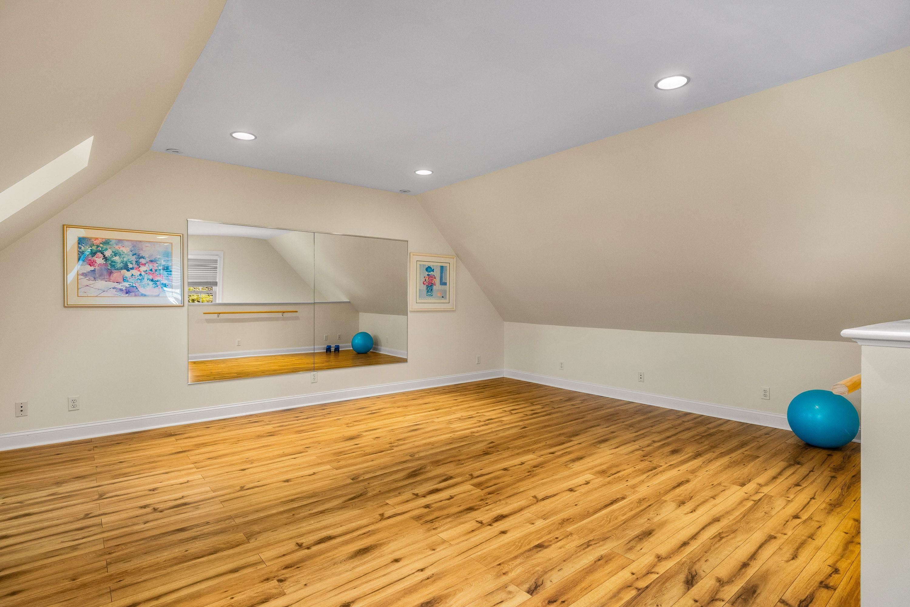 579 Sagamore Avenue Unit: 29