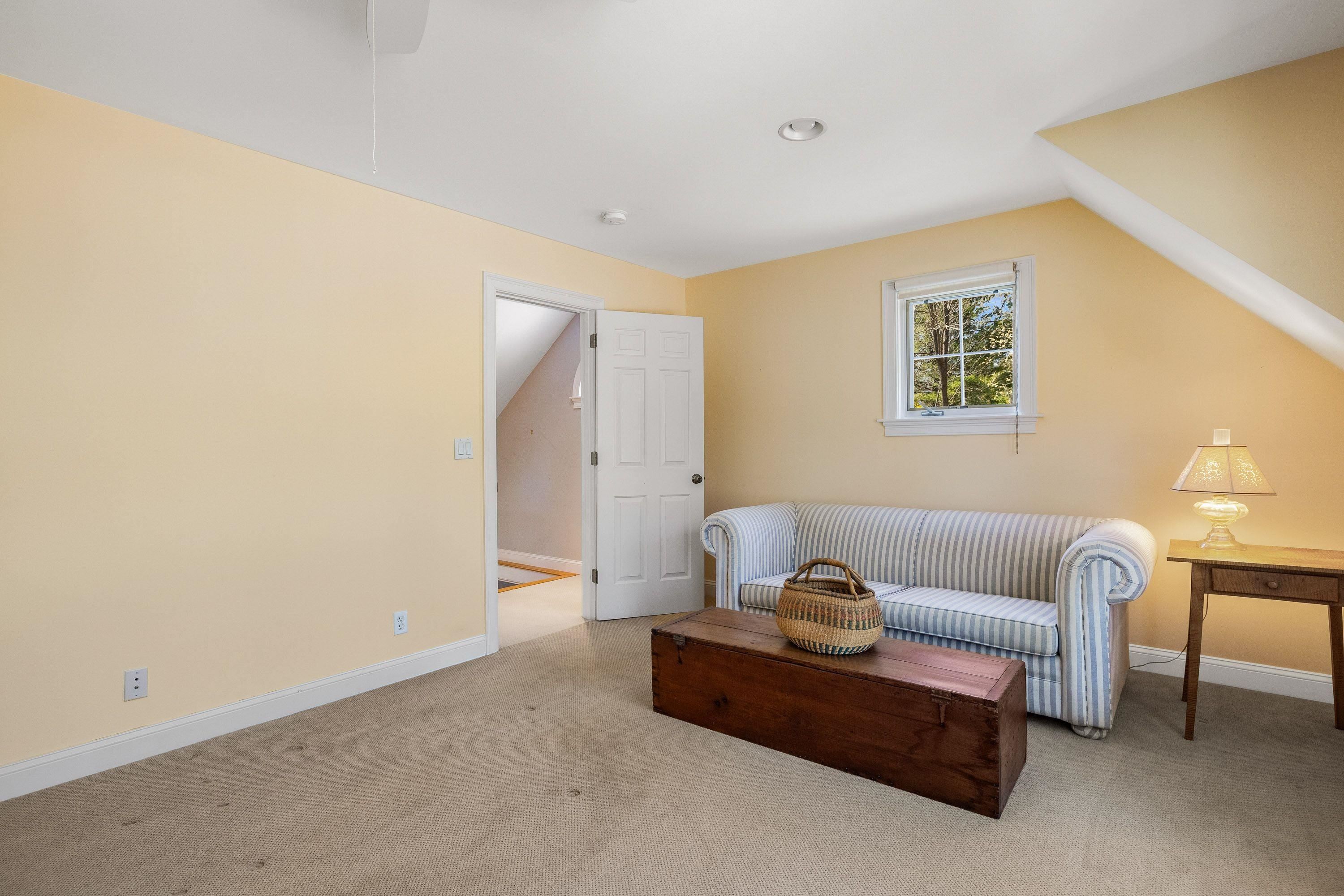579 Sagamore Avenue Unit: 29