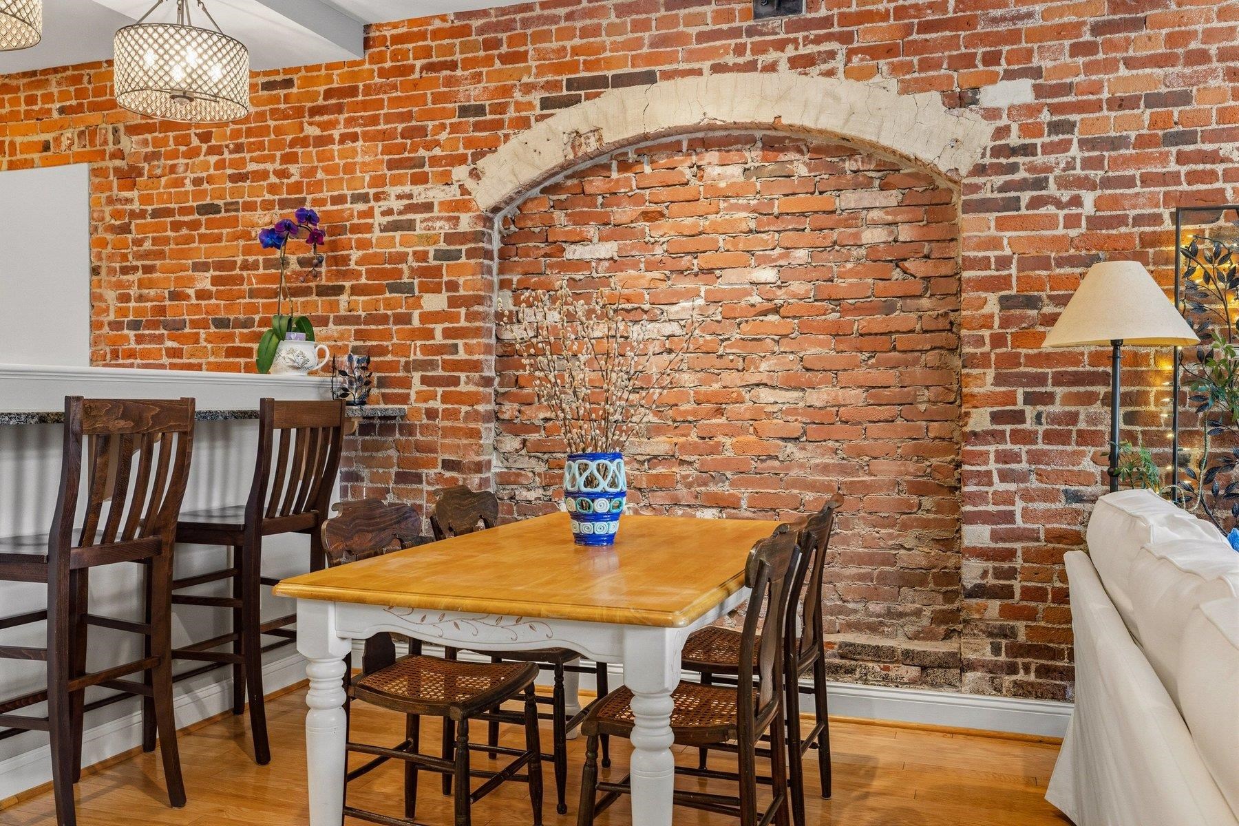 6 Bay Road Unit: 31