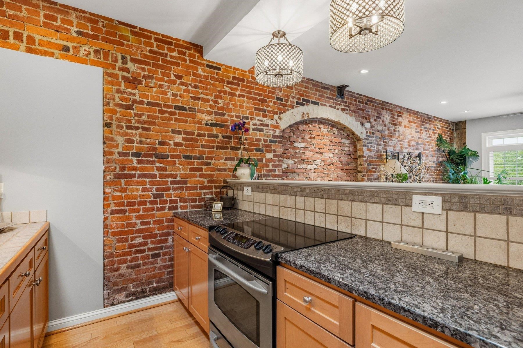 6 Bay Road Unit: 31