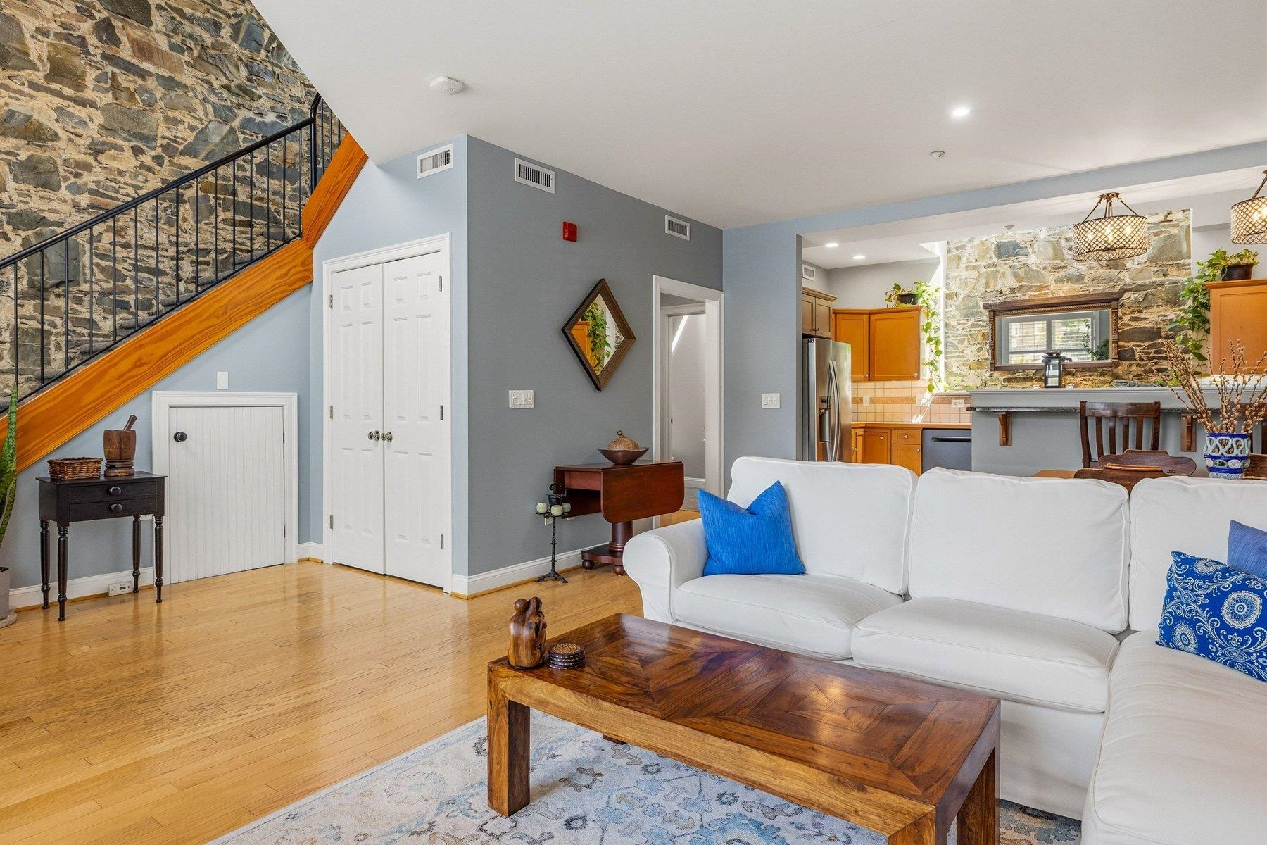 6 Bay Road Unit: 31