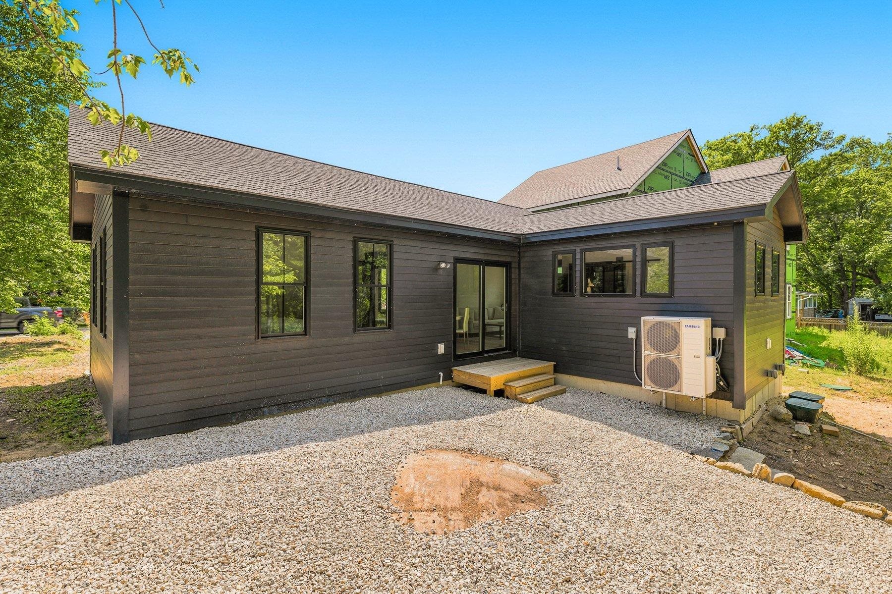 22 Pioneer Road
