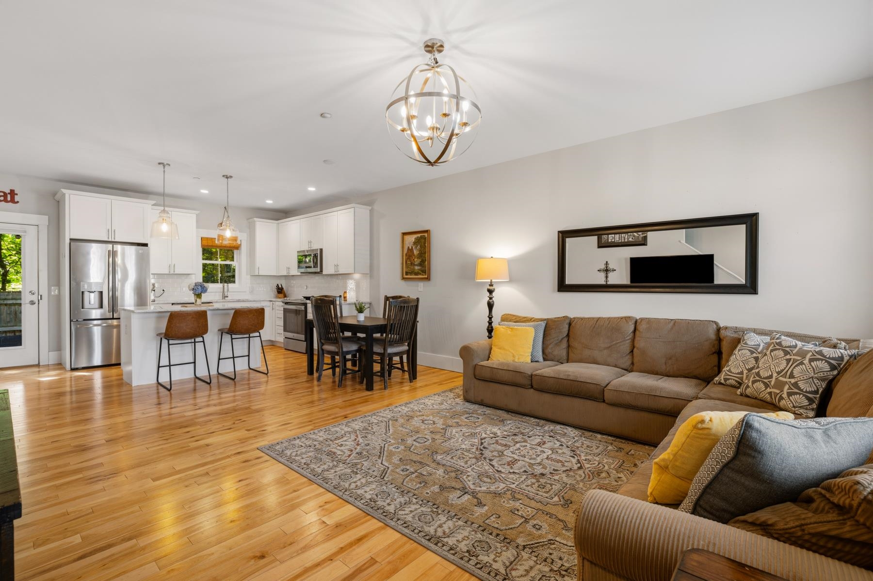 88 Silver Street Unit: 3