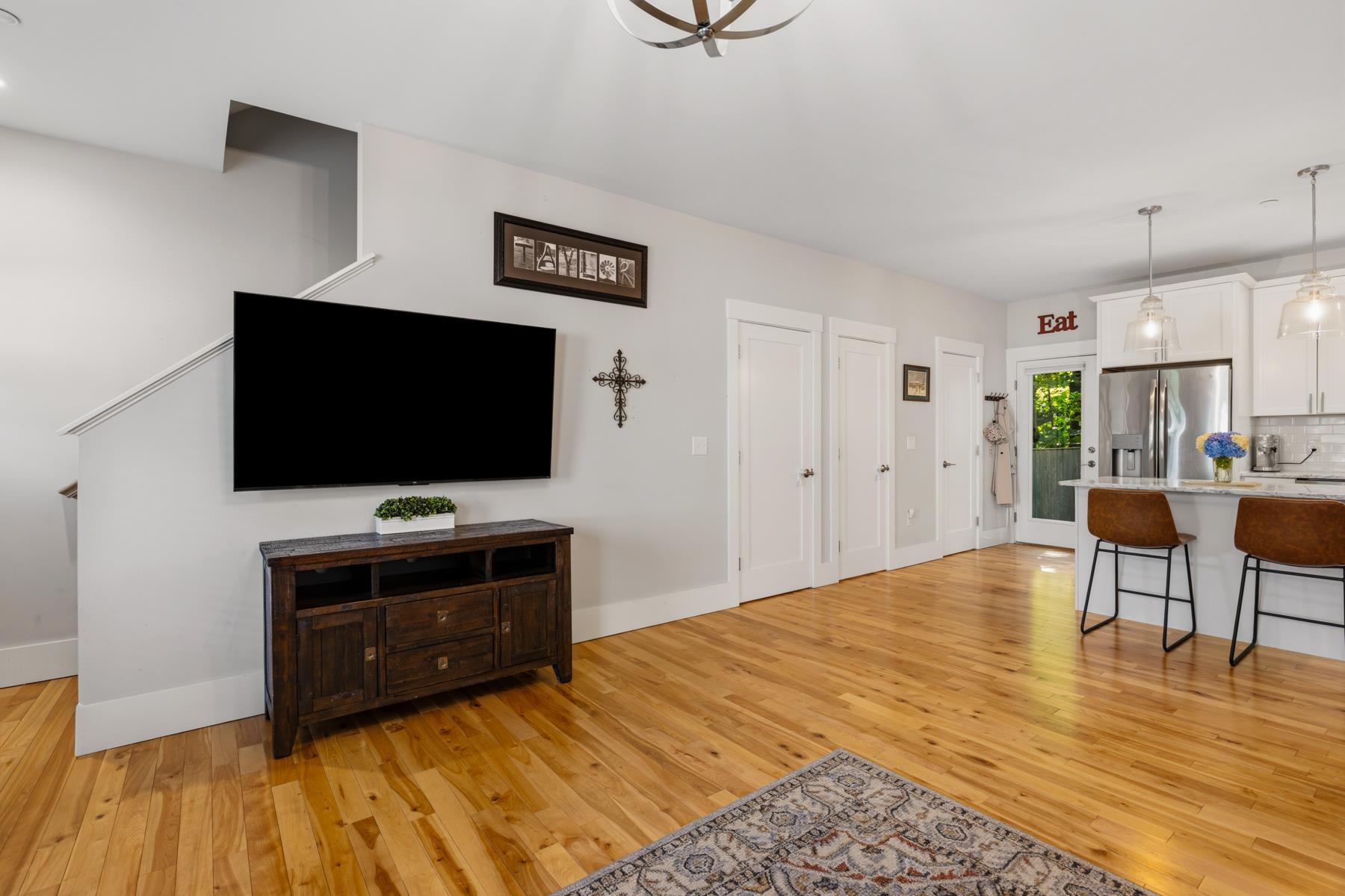 88 Silver Street Unit: 3