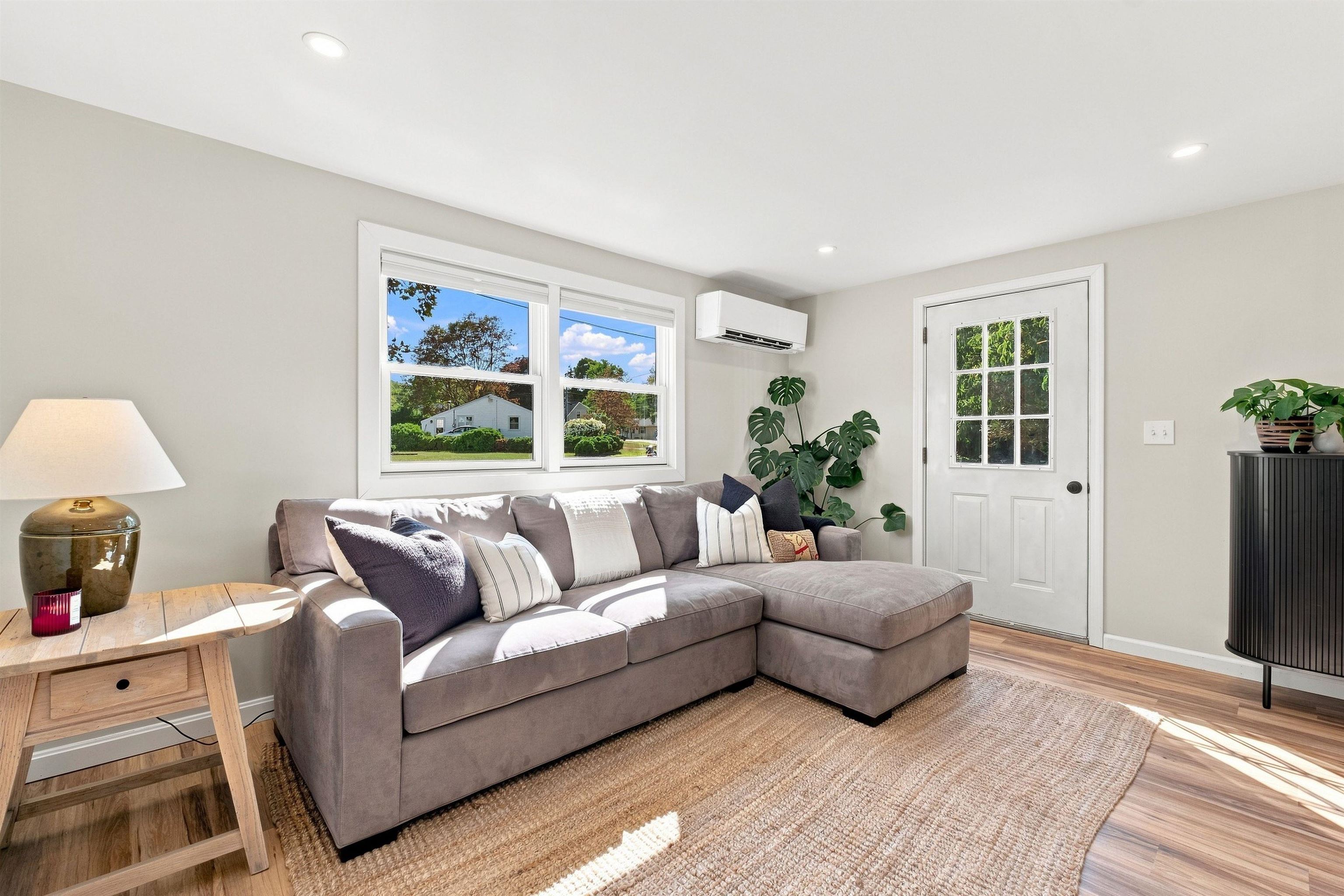 212 Holly Lane