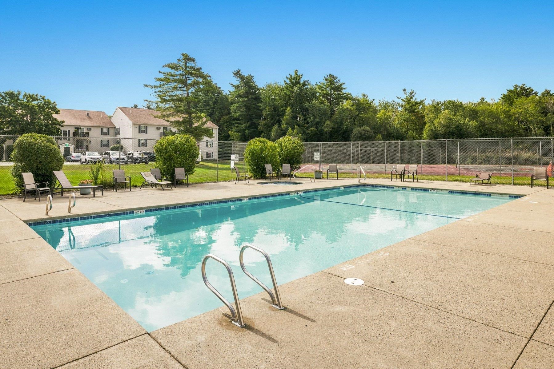 512 White Cedar Boulevard