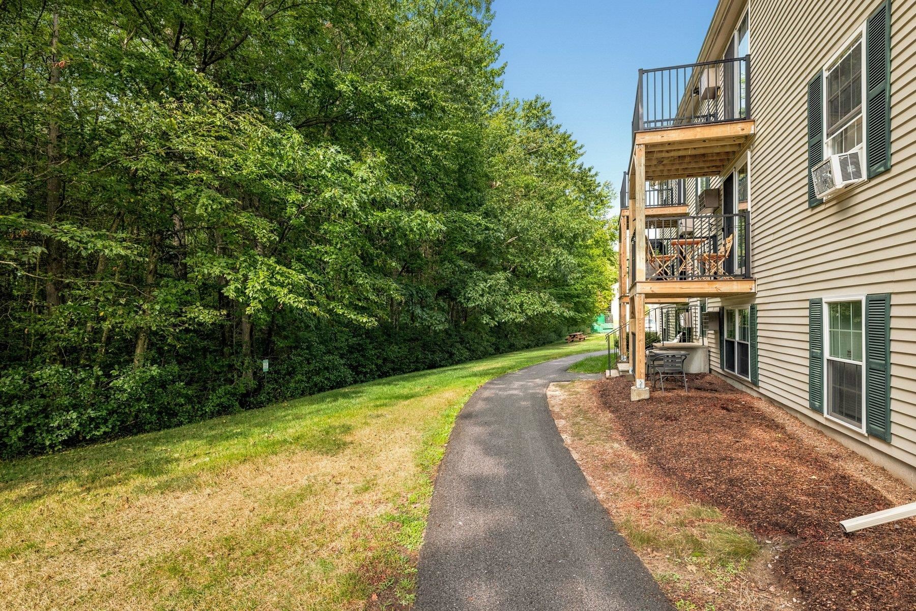 512 White Cedar Boulevard