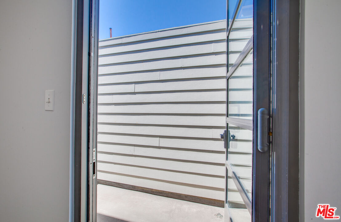 1358 4th Street Unit: PH-E