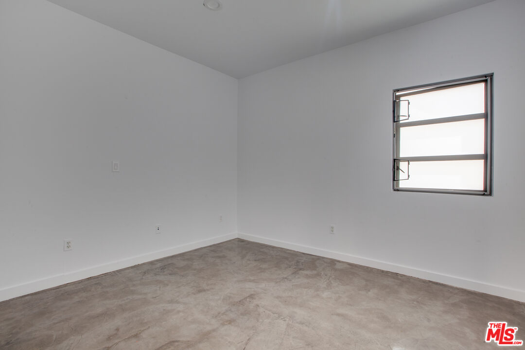 1358 4th Street Unit: PH-E