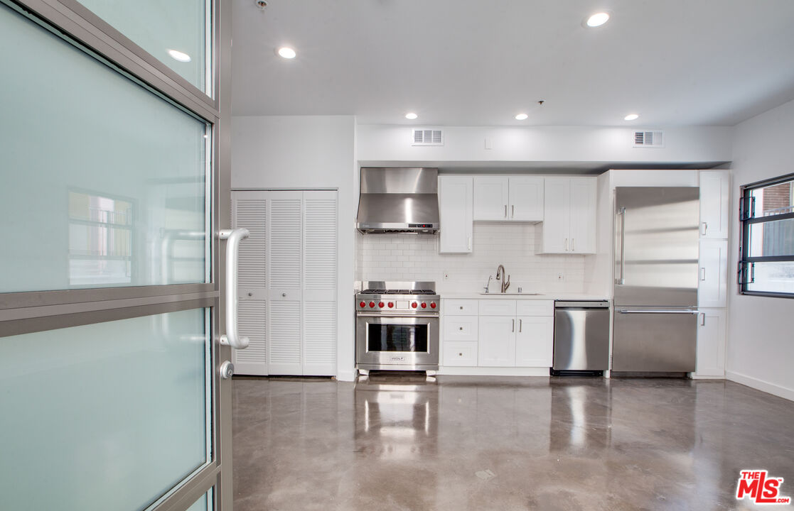 1358 4th Street Unit: PH-E