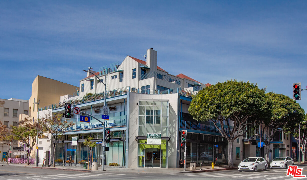 1358 4th Street Unit: PH-E