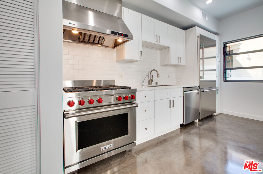 1358 4th Street Unit: PH-E
