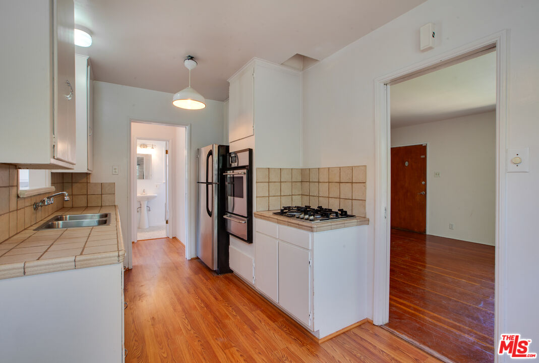 848 MARCO PL