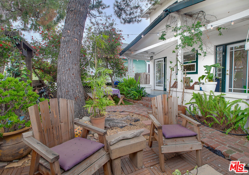 426 RIALTO AVE Unit: B