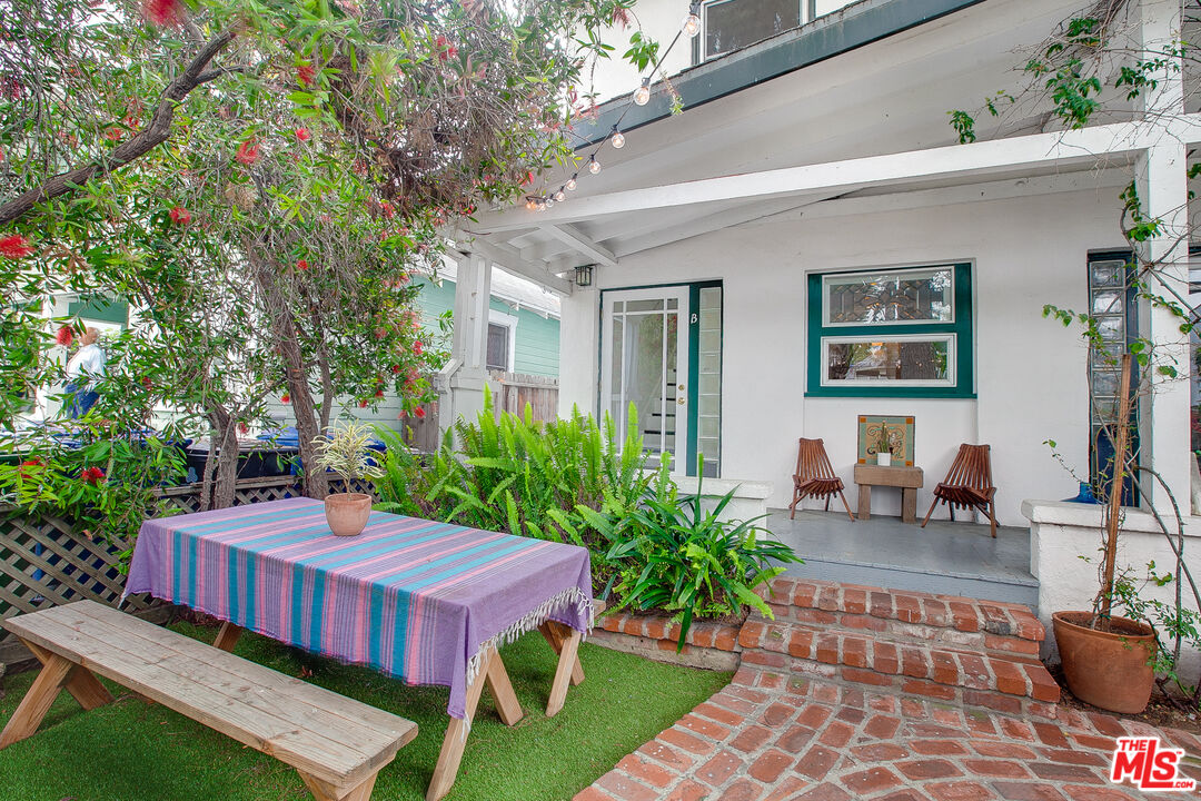 426 RIALTO AVE Unit: B